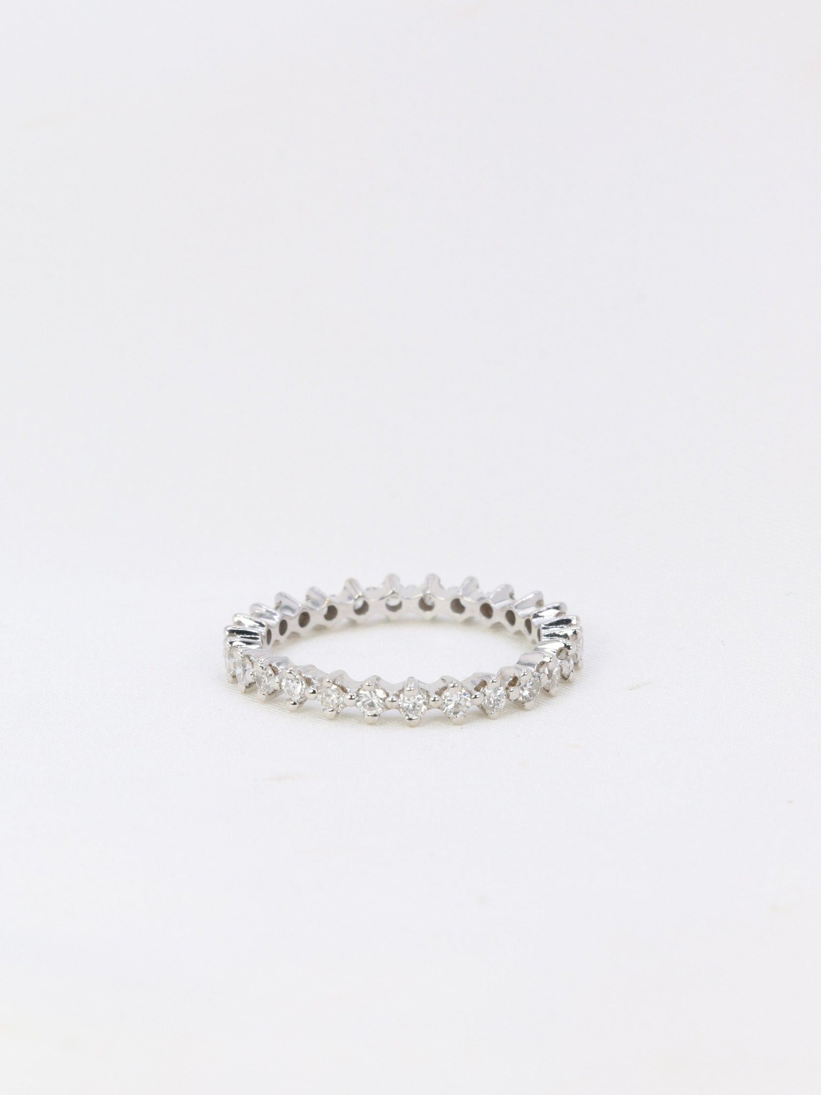 Alliance américaine en or blanc et diamants 0,5 ct