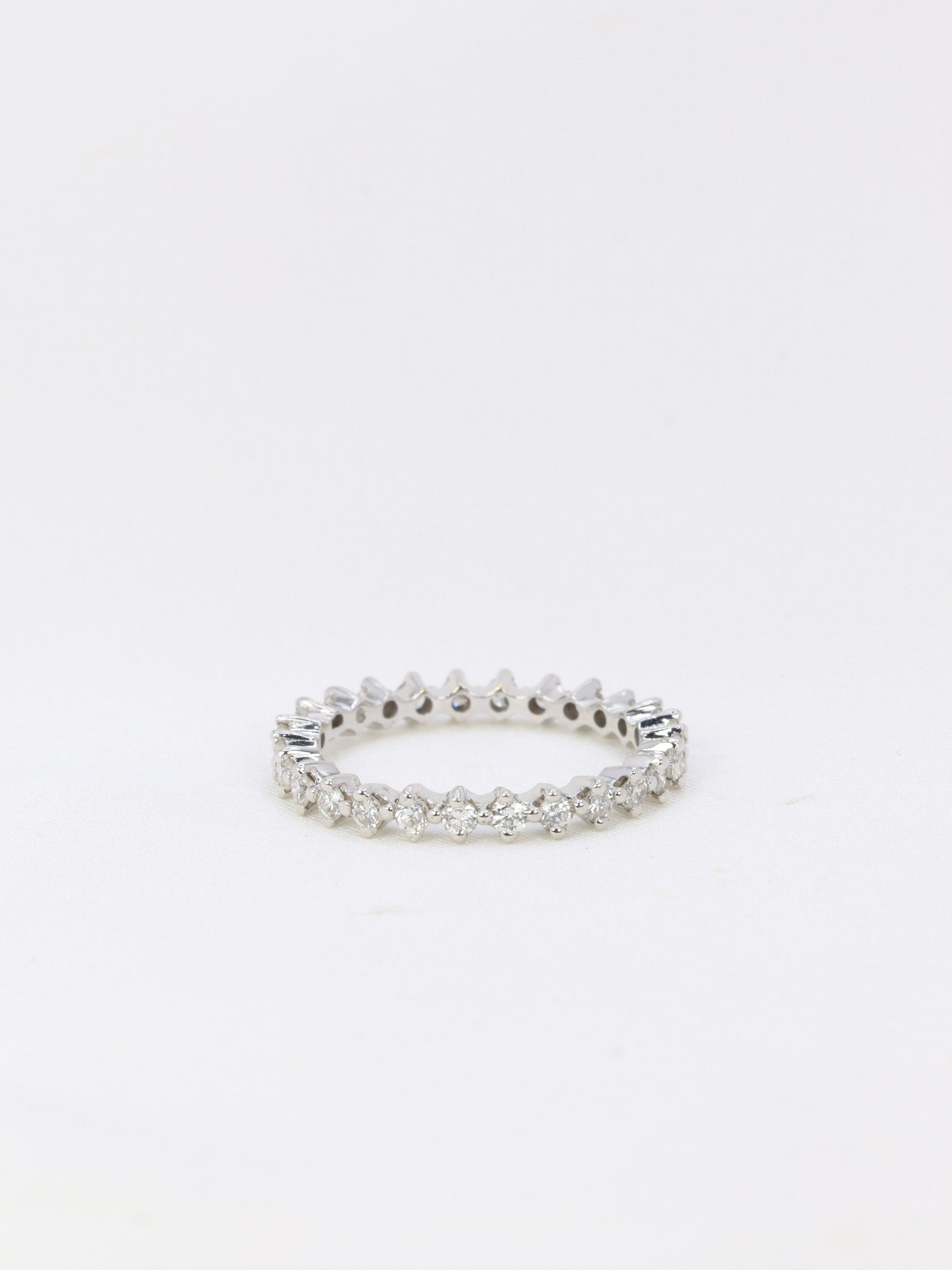 Alliance américaine en or blanc et diamants 0,5 ct