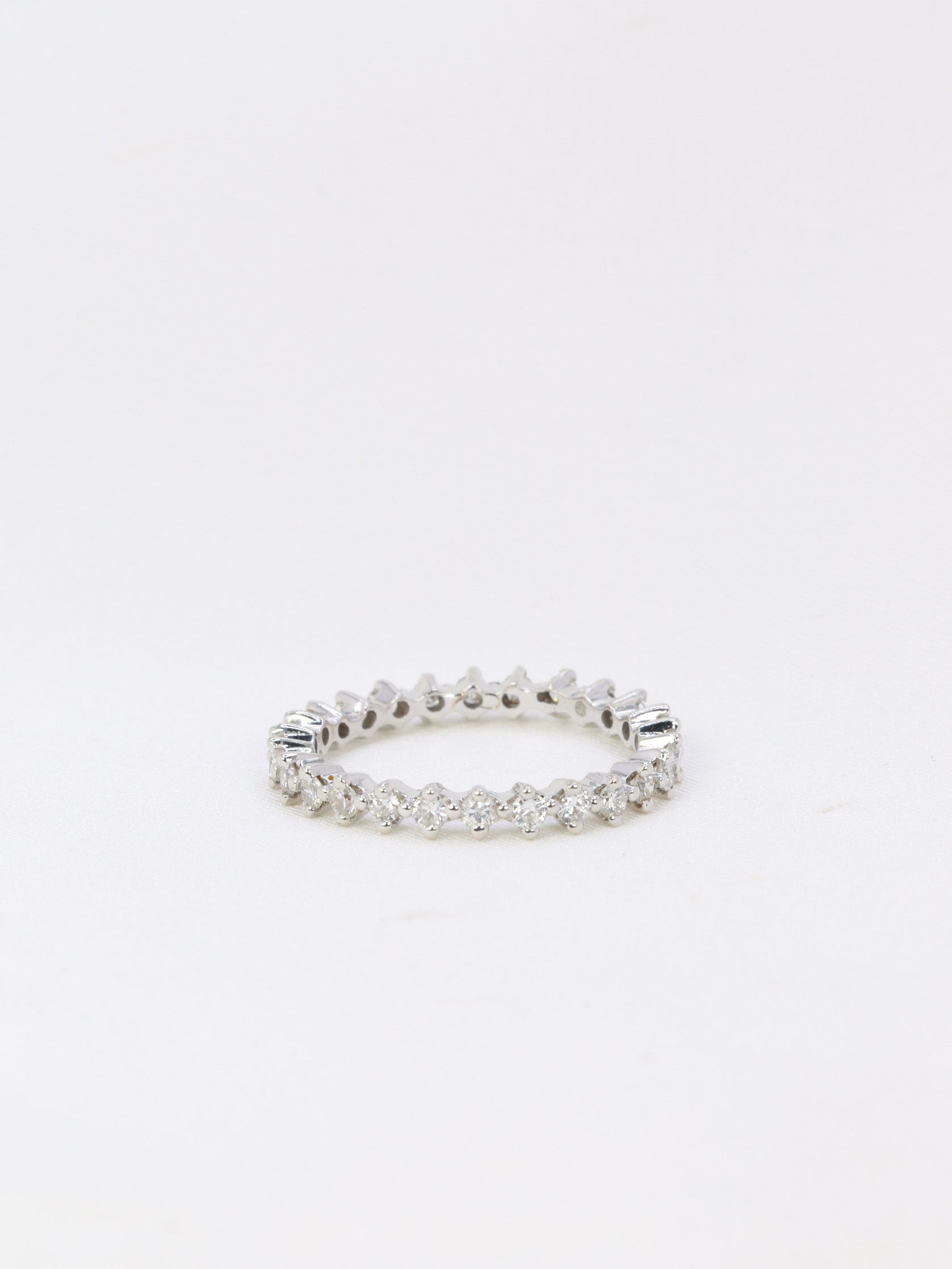 Alliance américaine en or blanc et diamants 0,5 ct