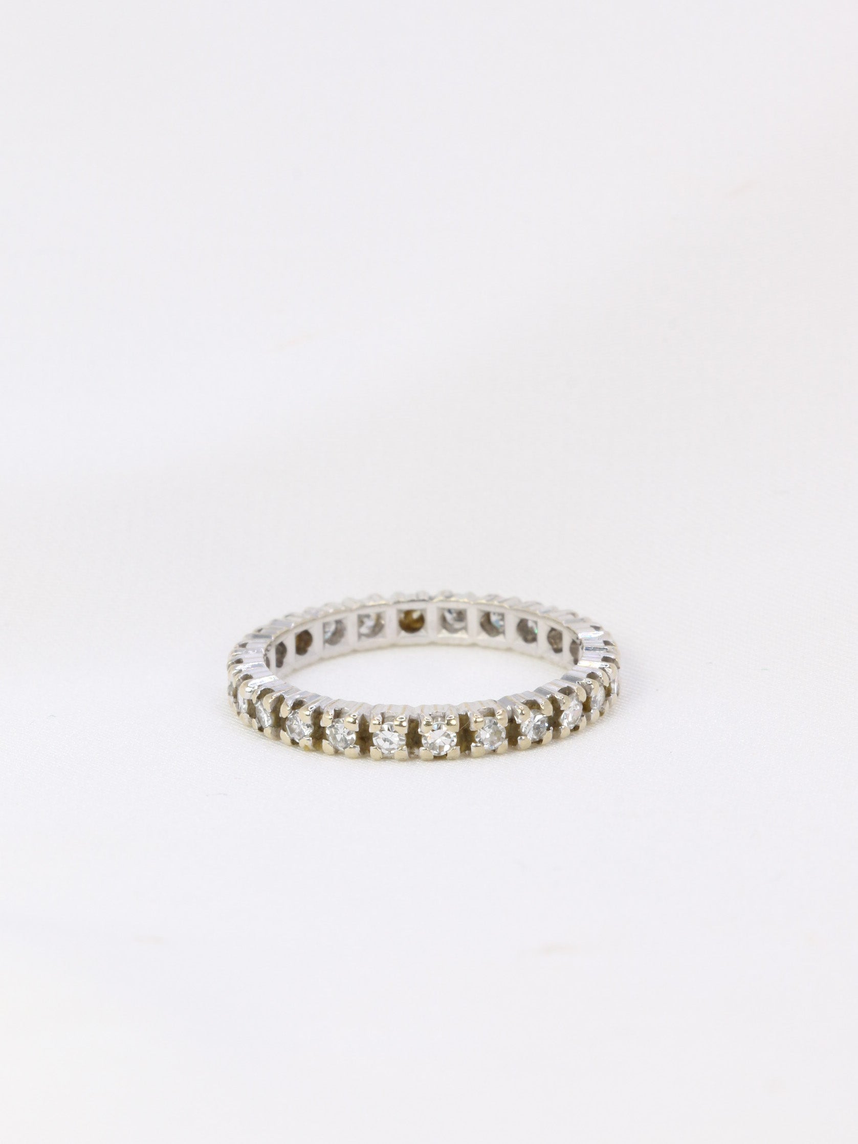 Alliance américaine en or blanc et diamants 1 ct