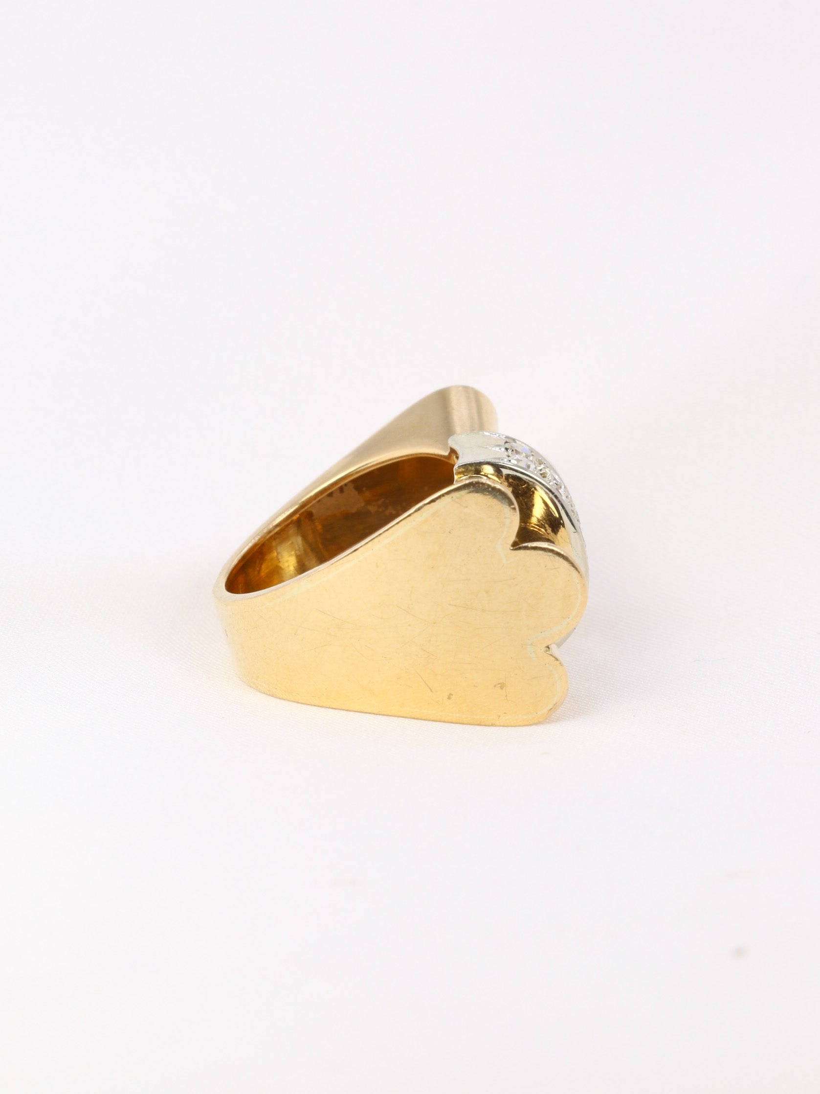 Bague nœud Art-Déco en or et diamants