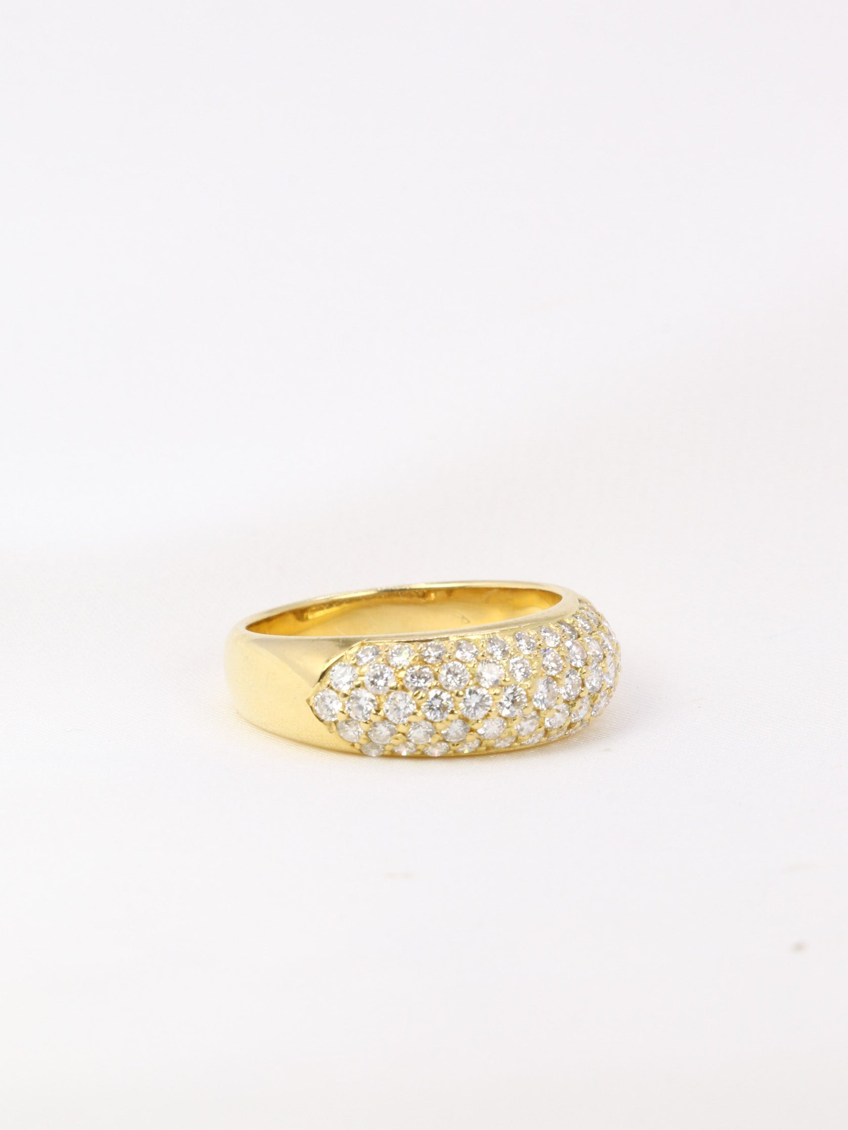 Bague jonc vintage en or pavée de diamants