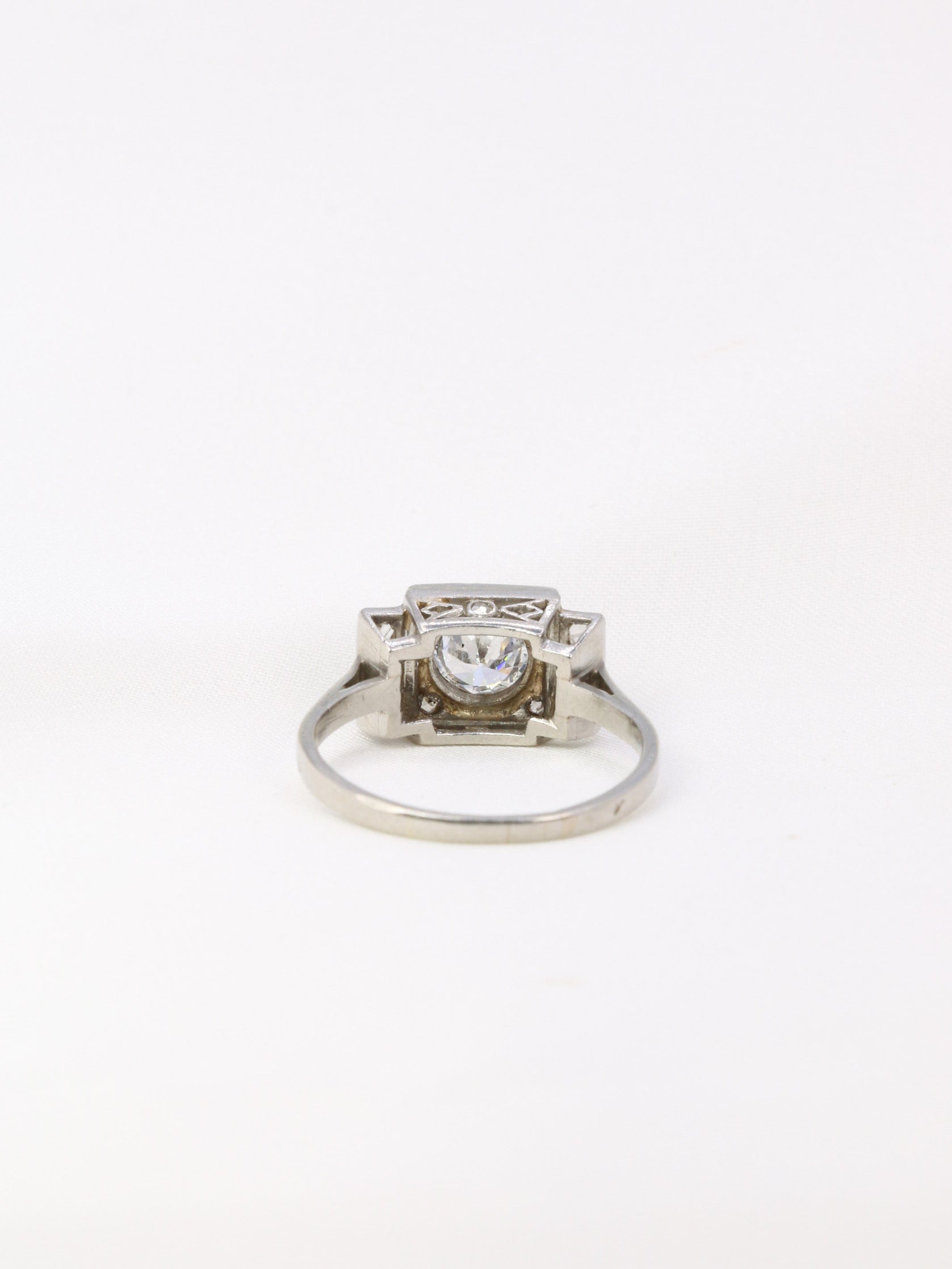 Bague Art-déco à gradins en or et diamants