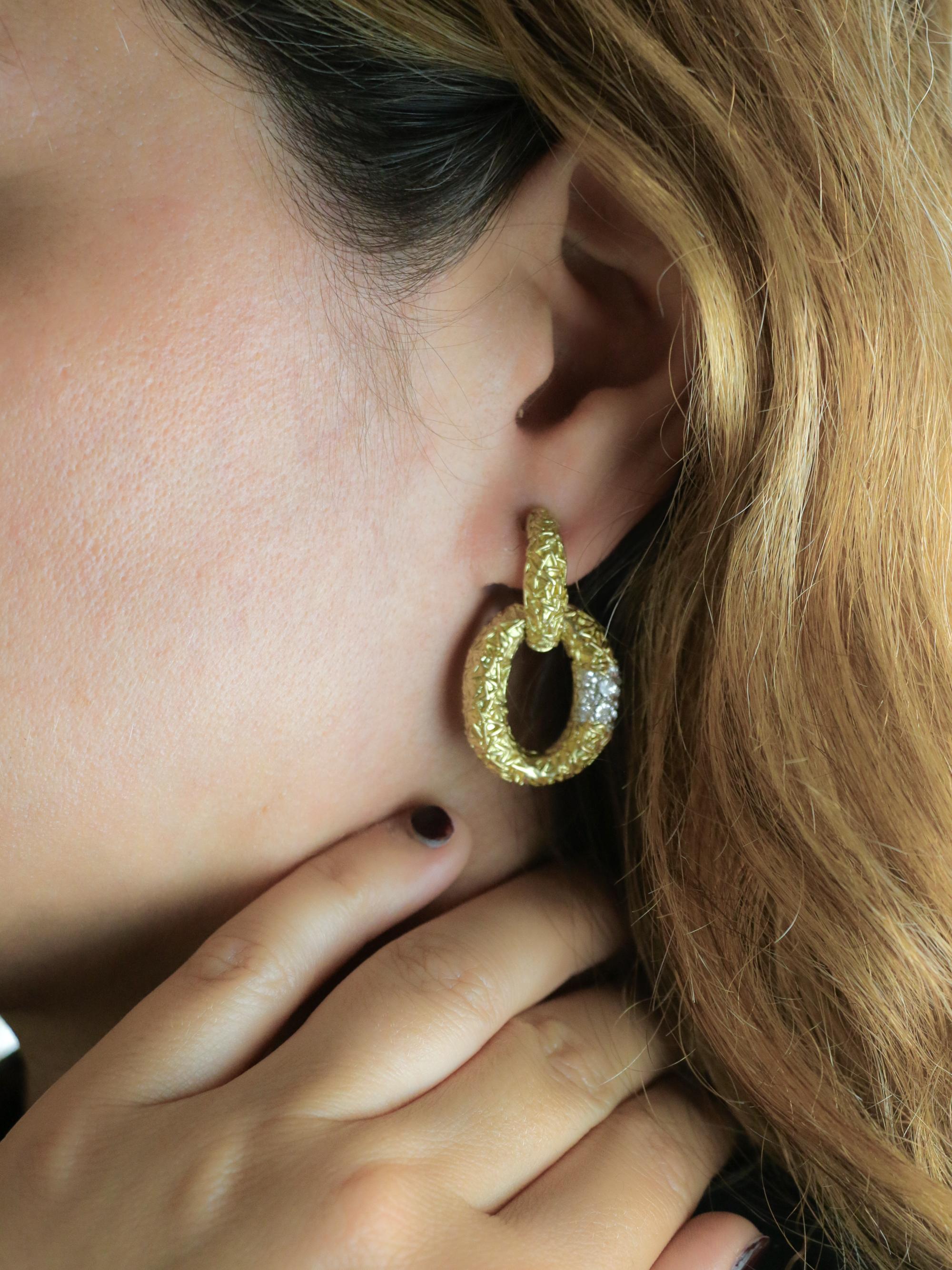 VASSORT (Att à) Boucles d'oreilles 'Chevalerie' or jaune diamants