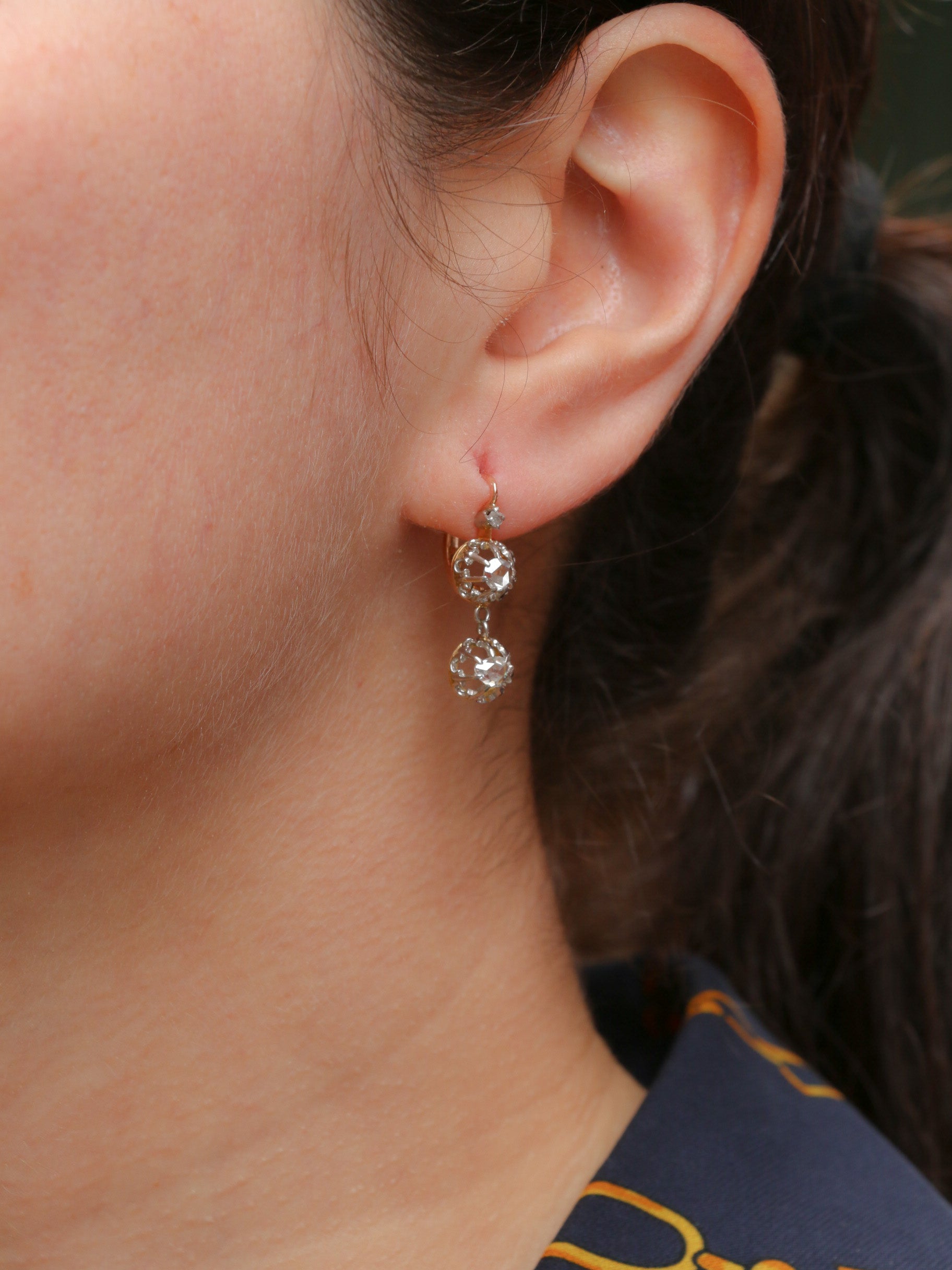 Dormeuses anciennes en or et diamants taillés en rose