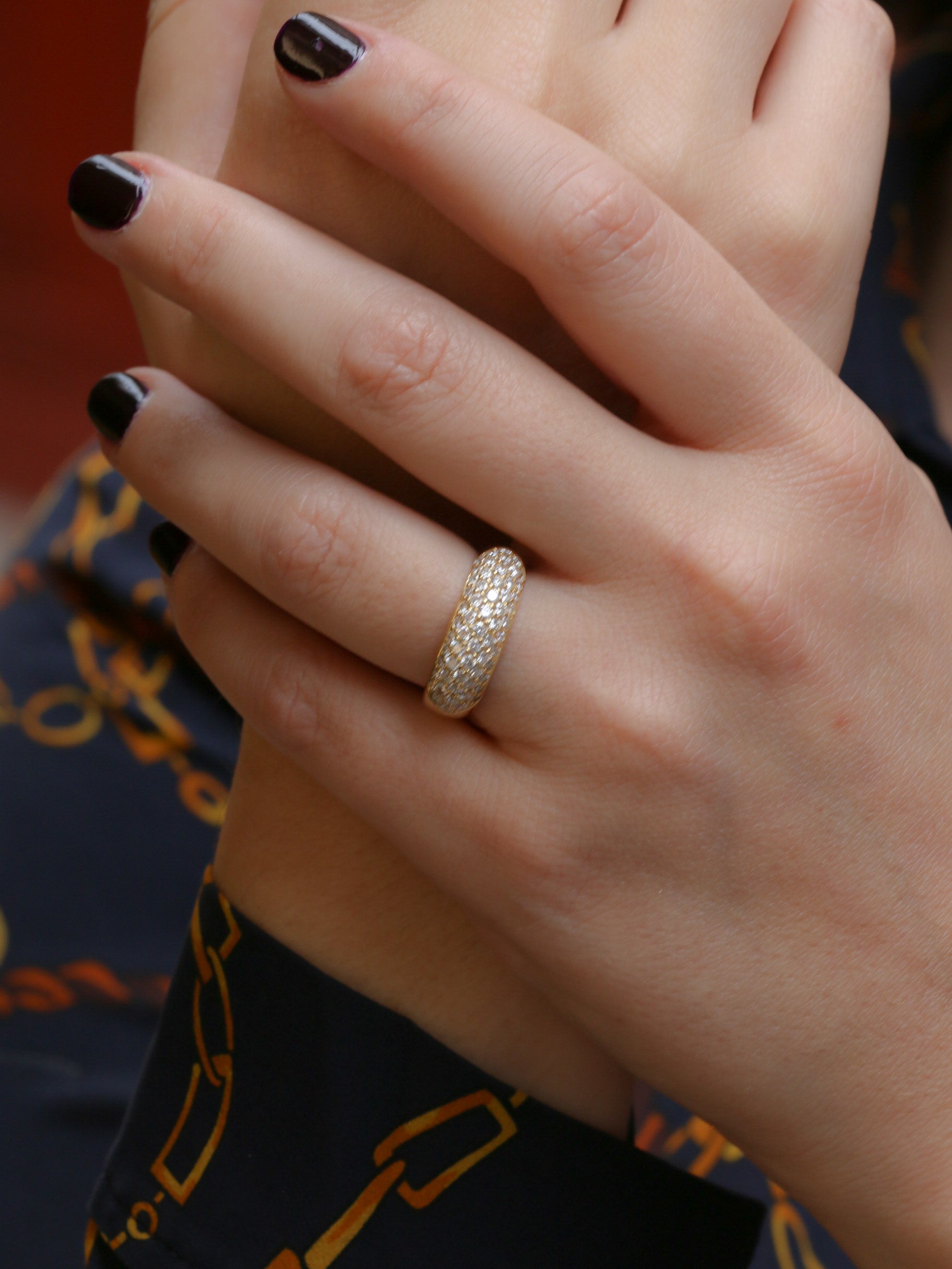 Bague jonc vintage en or pavée de diamants