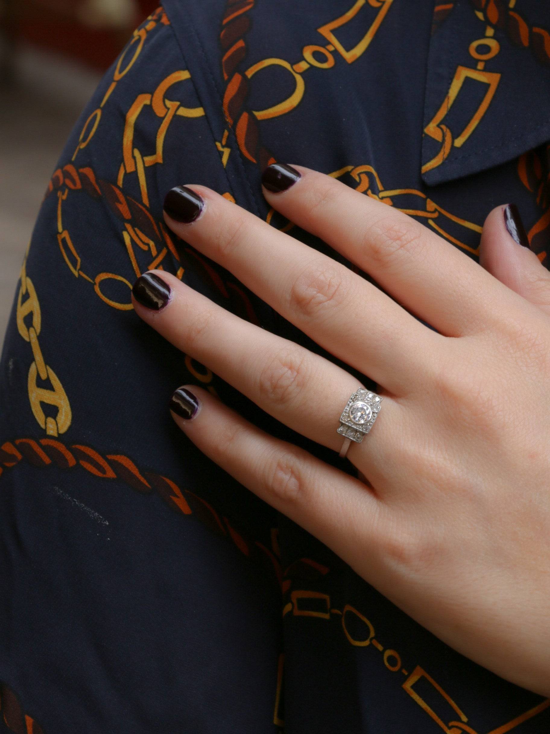 Bague Art-déco à gradins en or et diamants