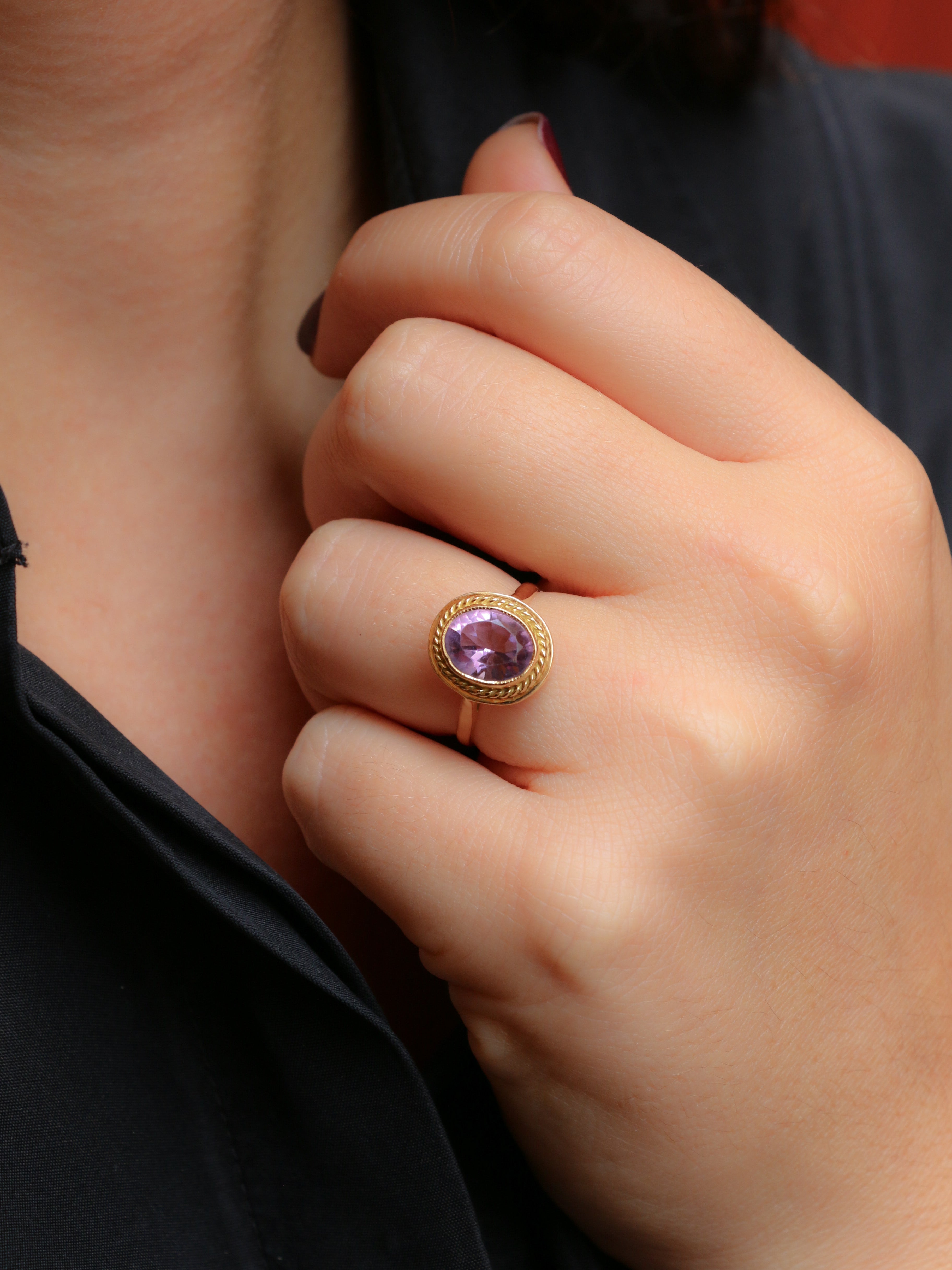 Bague vintage or jaune améthyste ovale