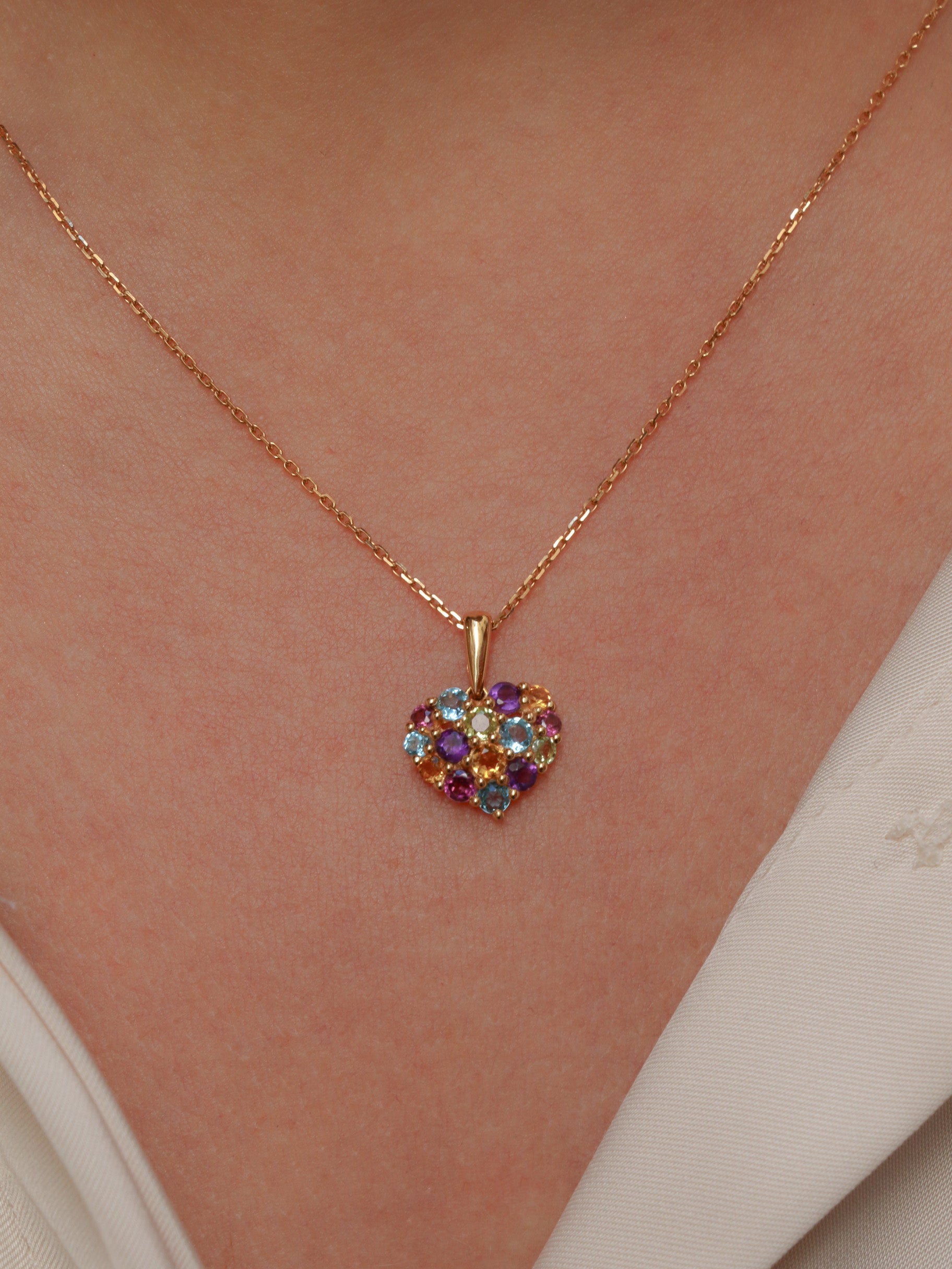 Pendentif cœur vintage en or jaune et pierres fines