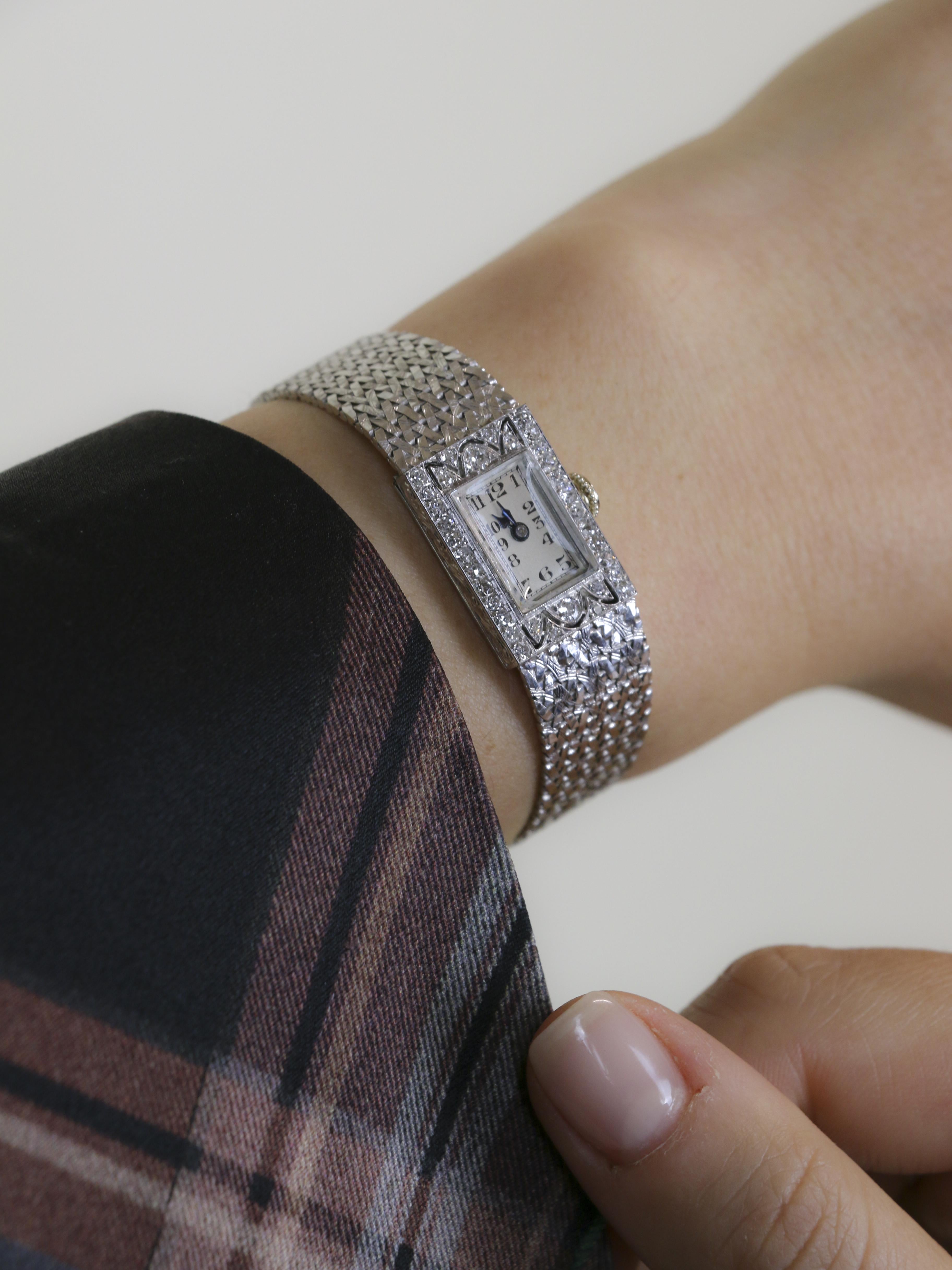 Montre Art Déco or blanc diamants