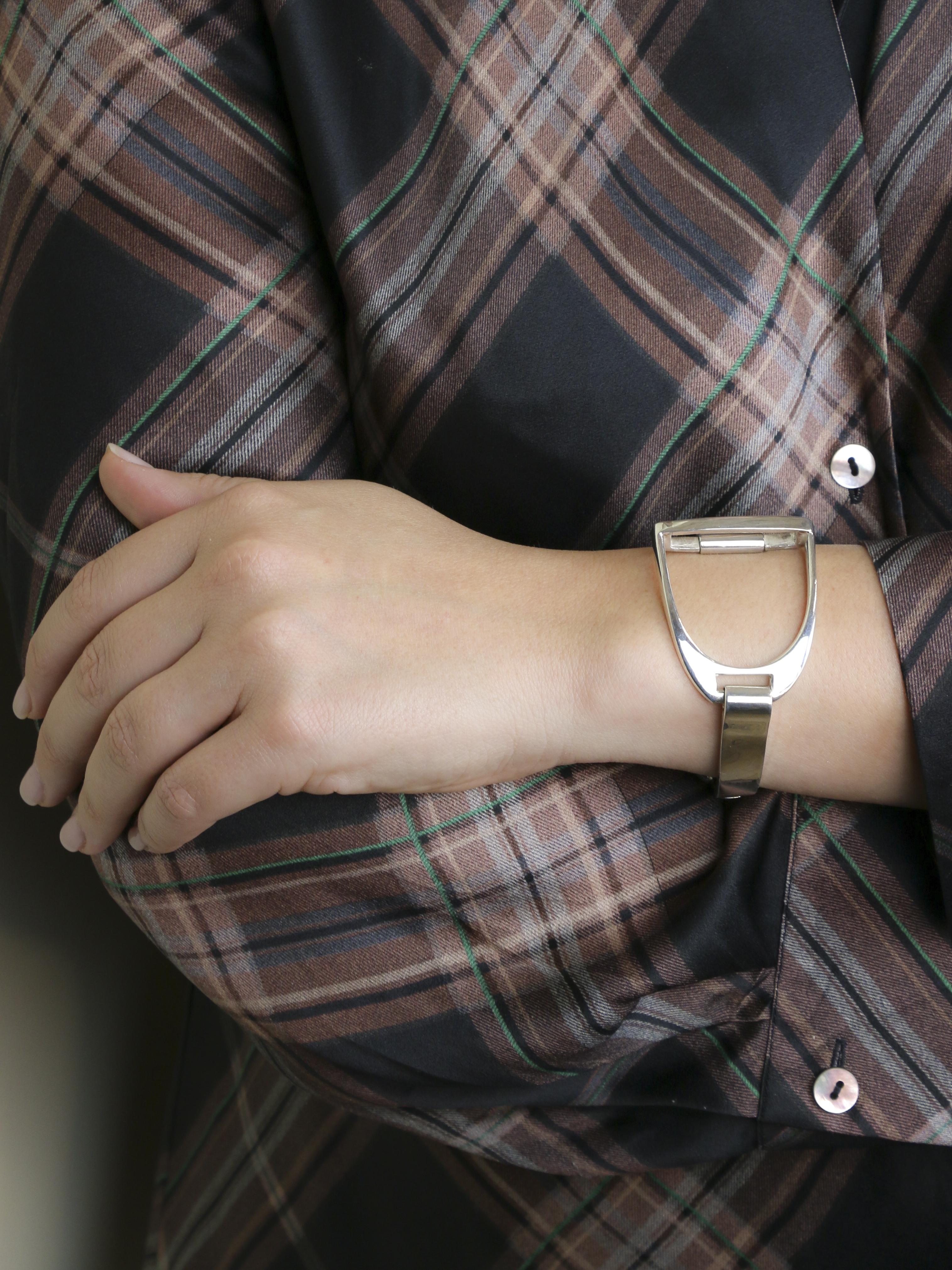 Bracelet vintage étrier en argent