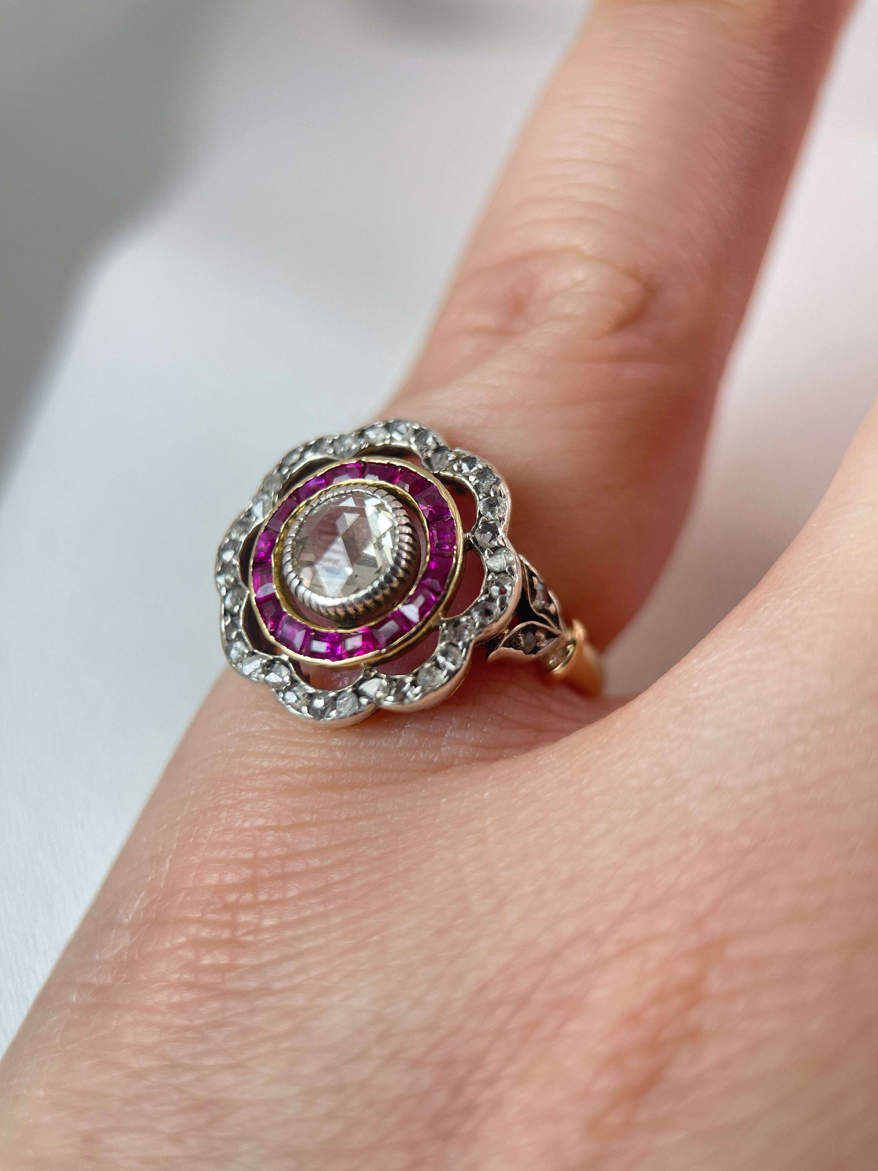 Bague Art déco Or Rose Diamants Taillés en Rose et Rubis