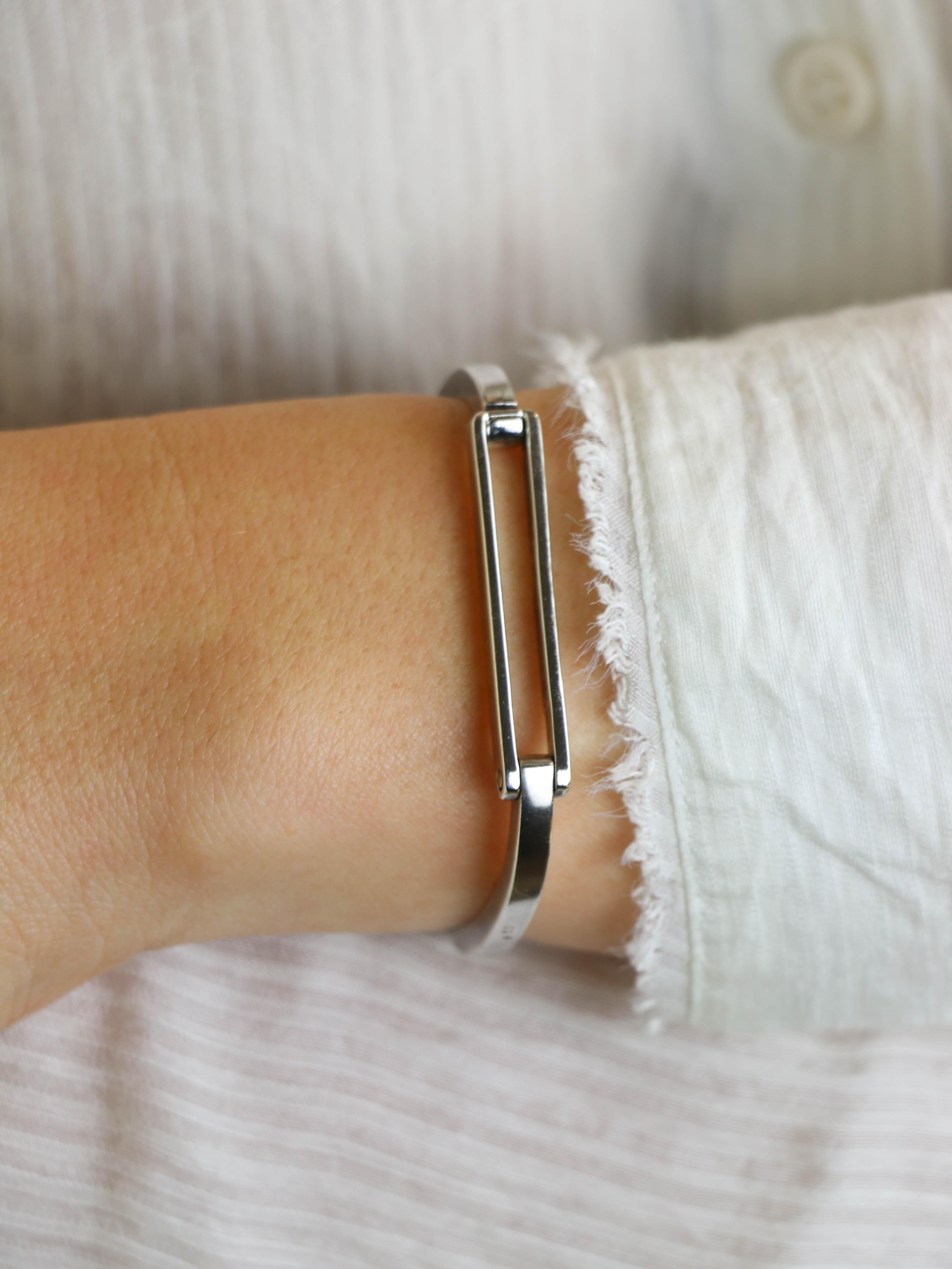 JACOB Bracelet jonc carré en argent