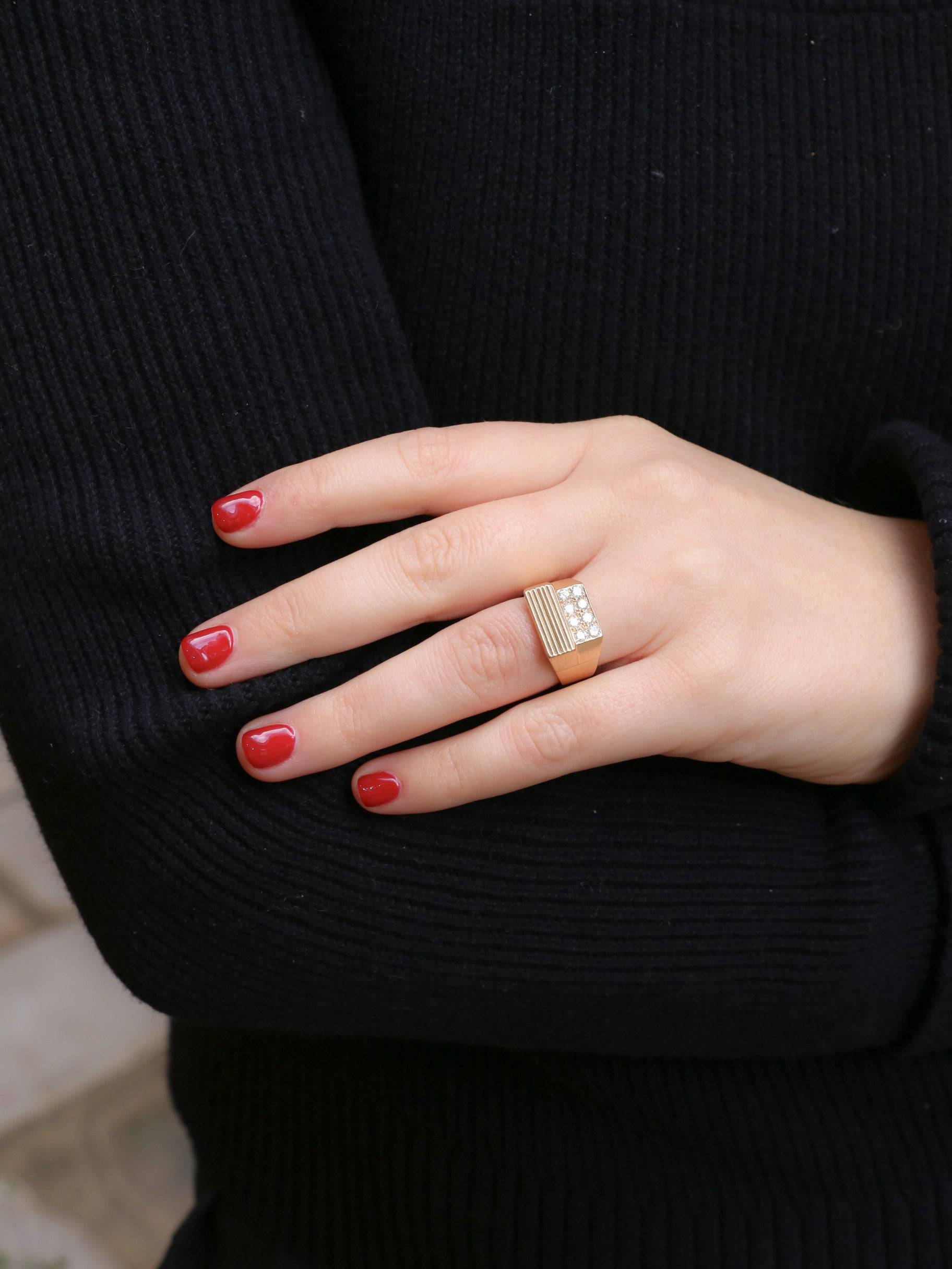 Bague chevalière vintage en or et diamants