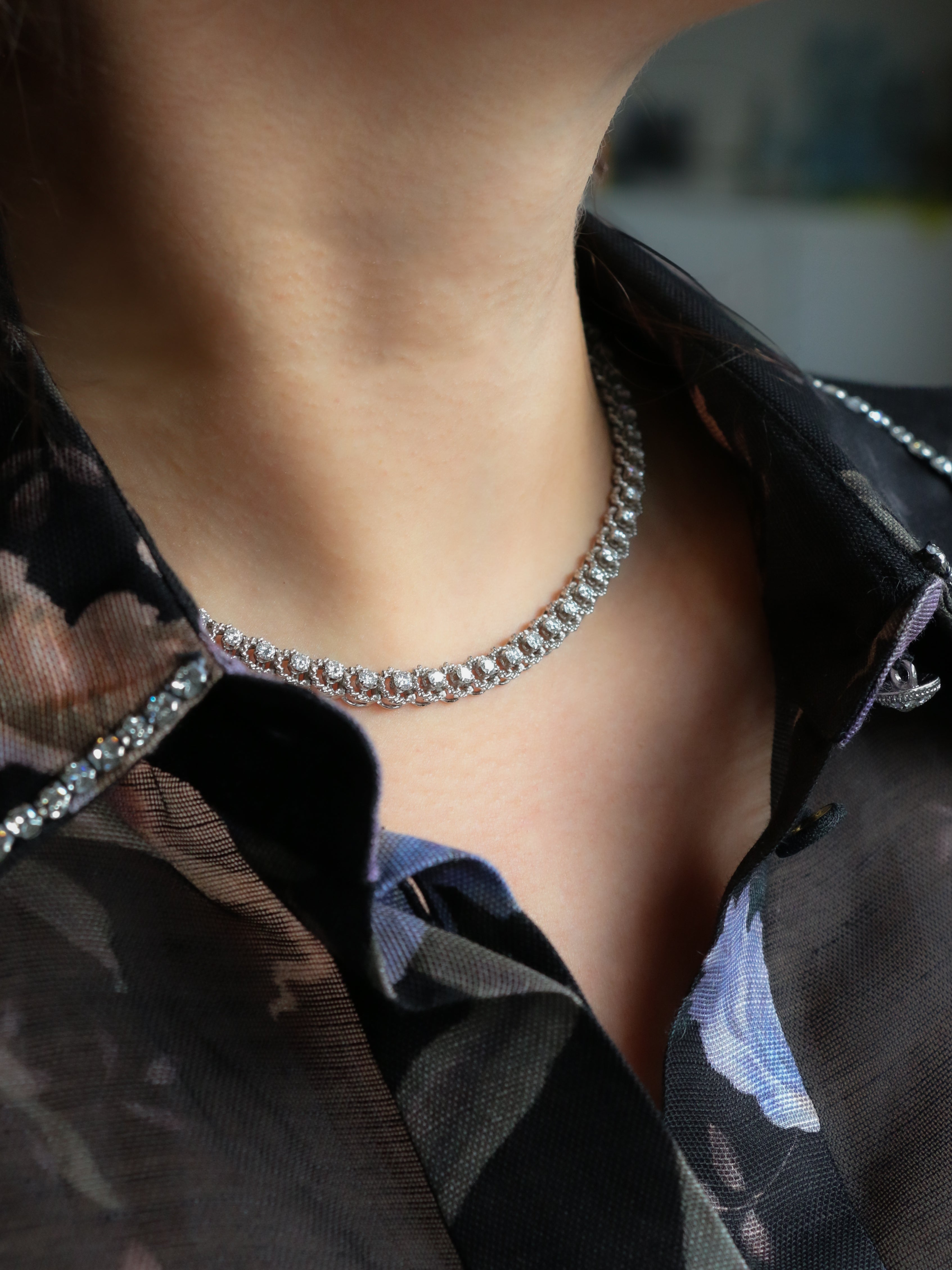 Collier rivière diamants or blanc tressé 6 carats