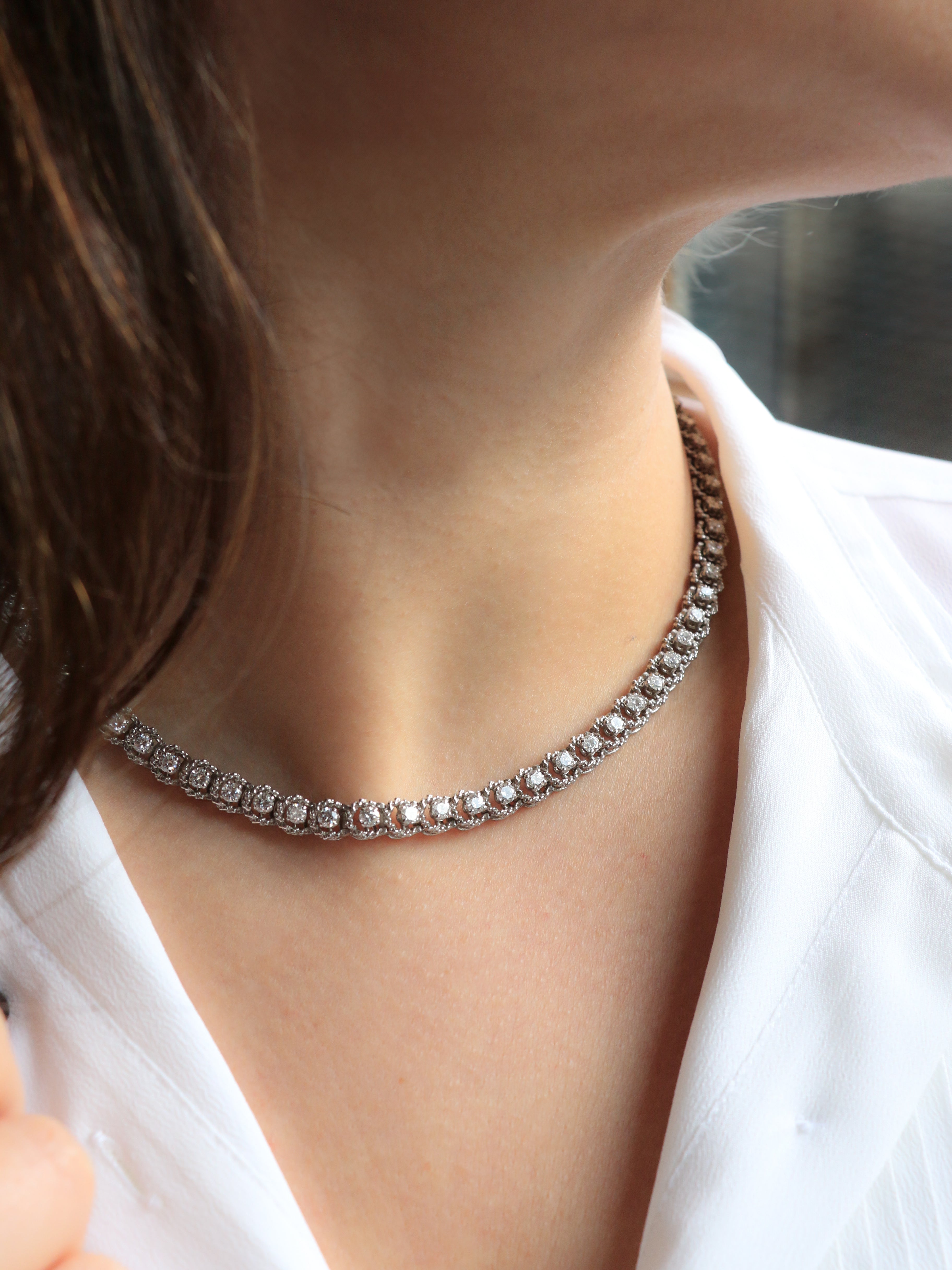 Collier rivière diamants or blanc tressé 6 carats