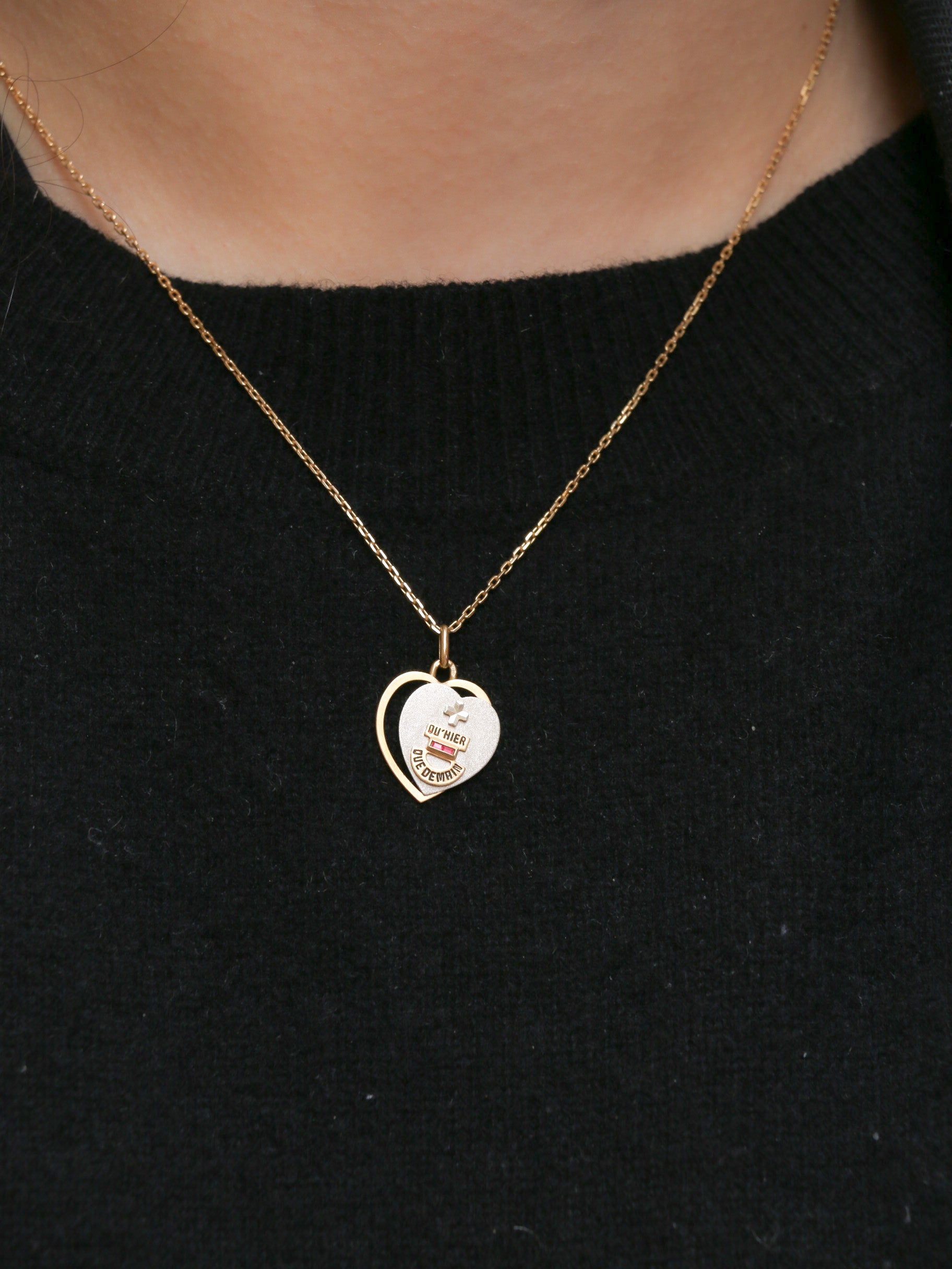 Médaille amour coeur Augis en or, plus qu'hier moins que demain