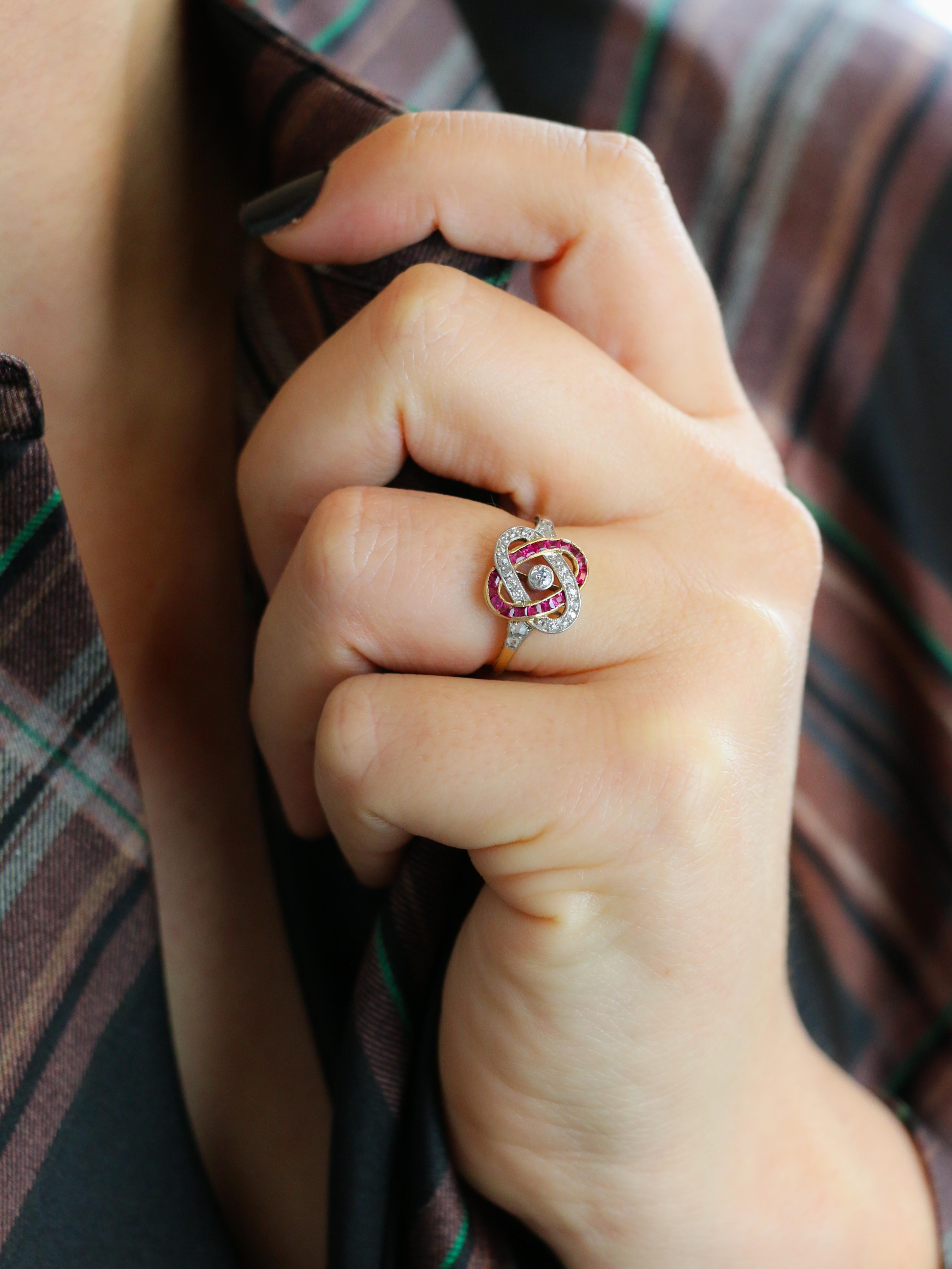 Bague Belle Epoque or jaune diamants rubis calibres