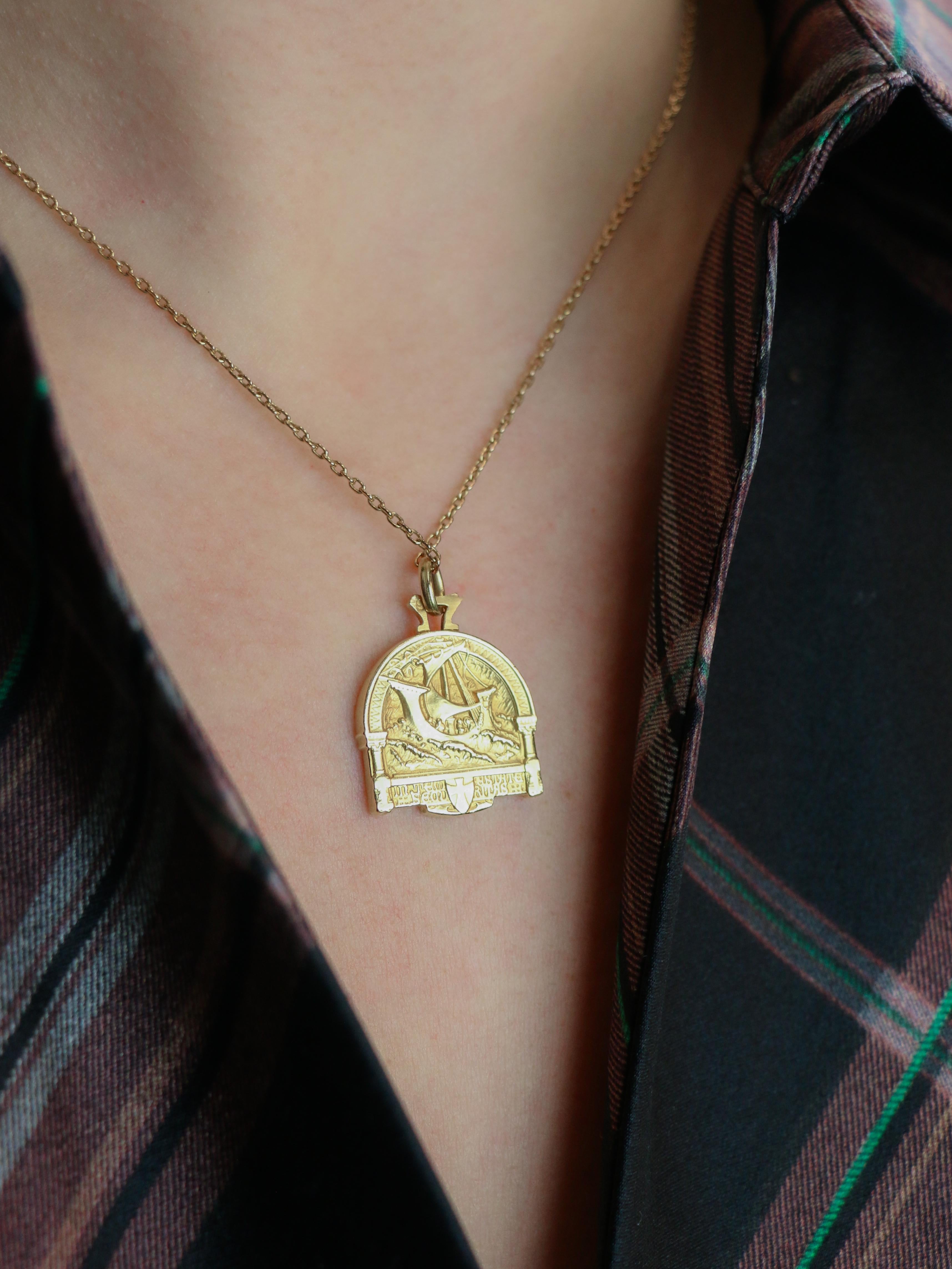 Médaille Saint-Georges terrassant le dragon or jaune