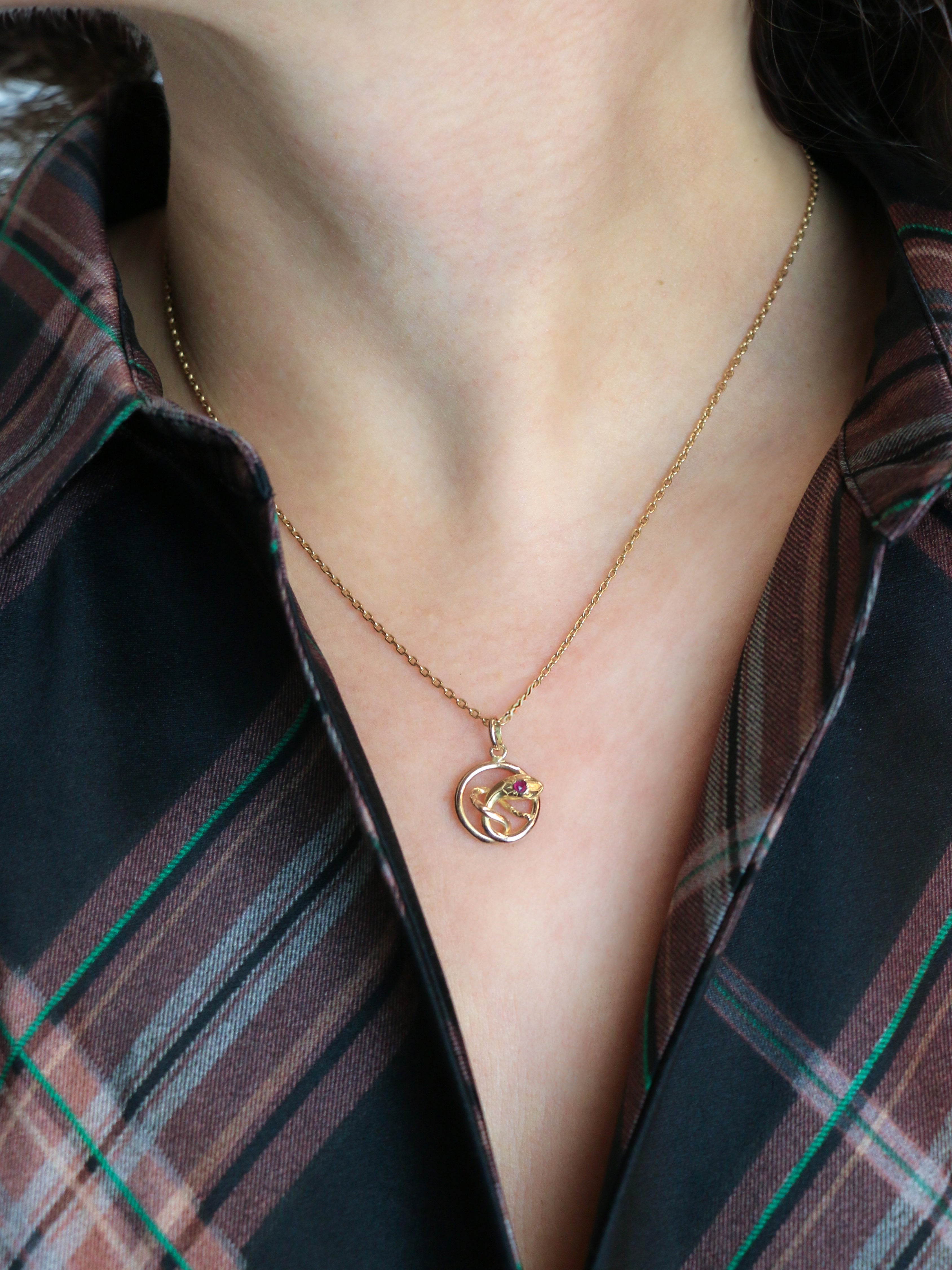 Pendentif charms ancien serpent or jaune