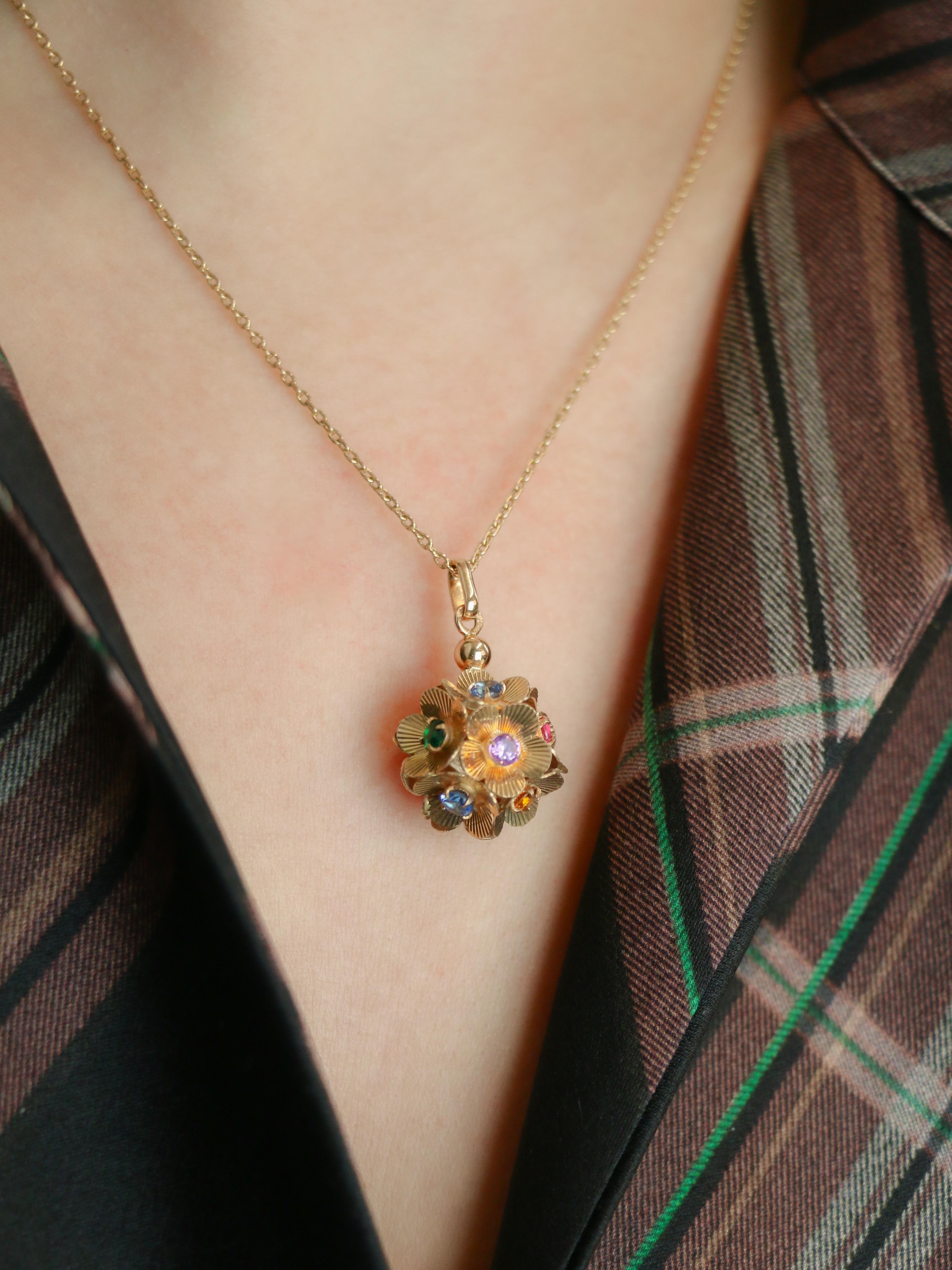 Pendentif fleurs vintage or jaune pierres de couleur