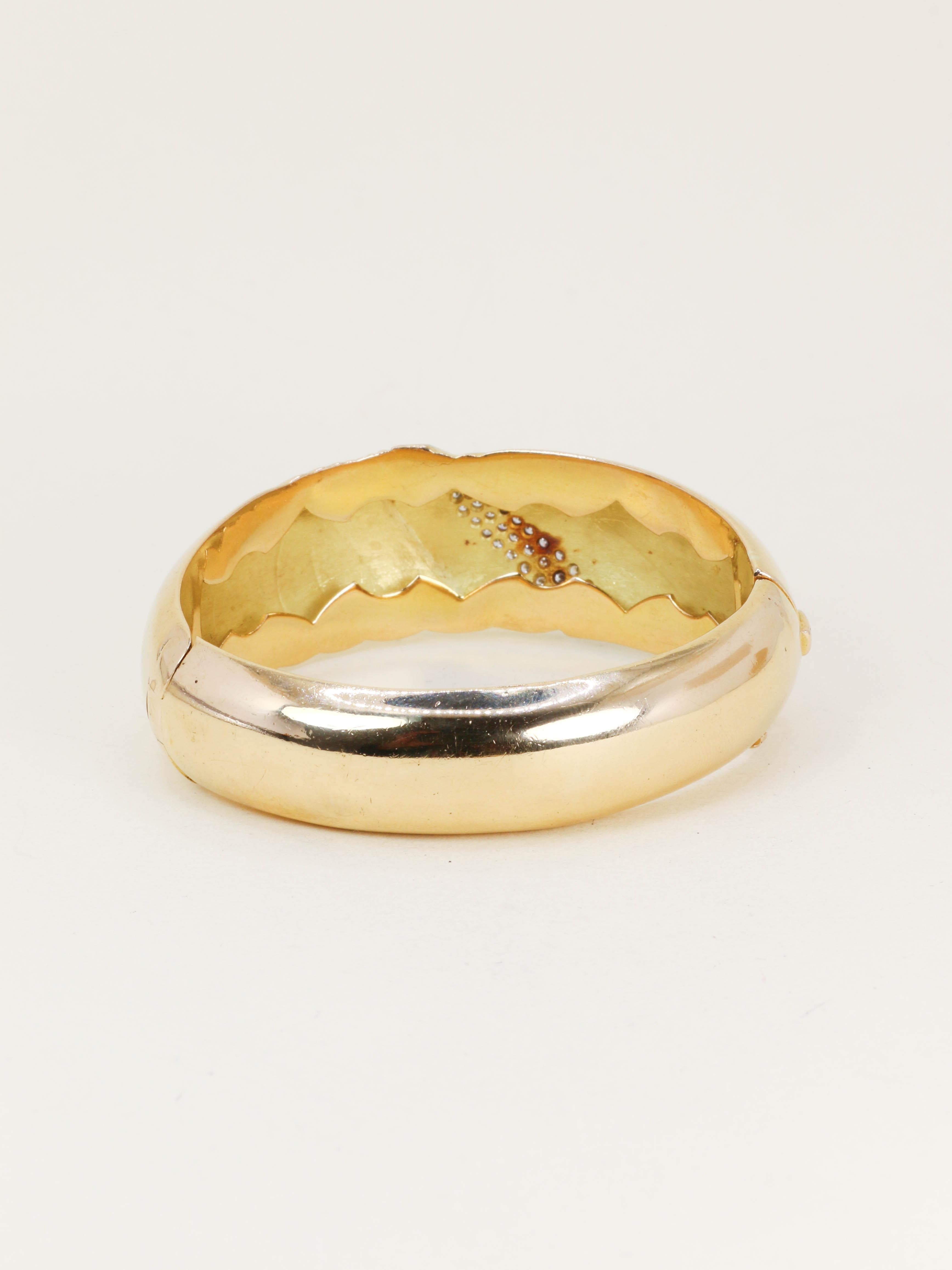 Bracelet jonc coquillage or jaune diamants années 1960