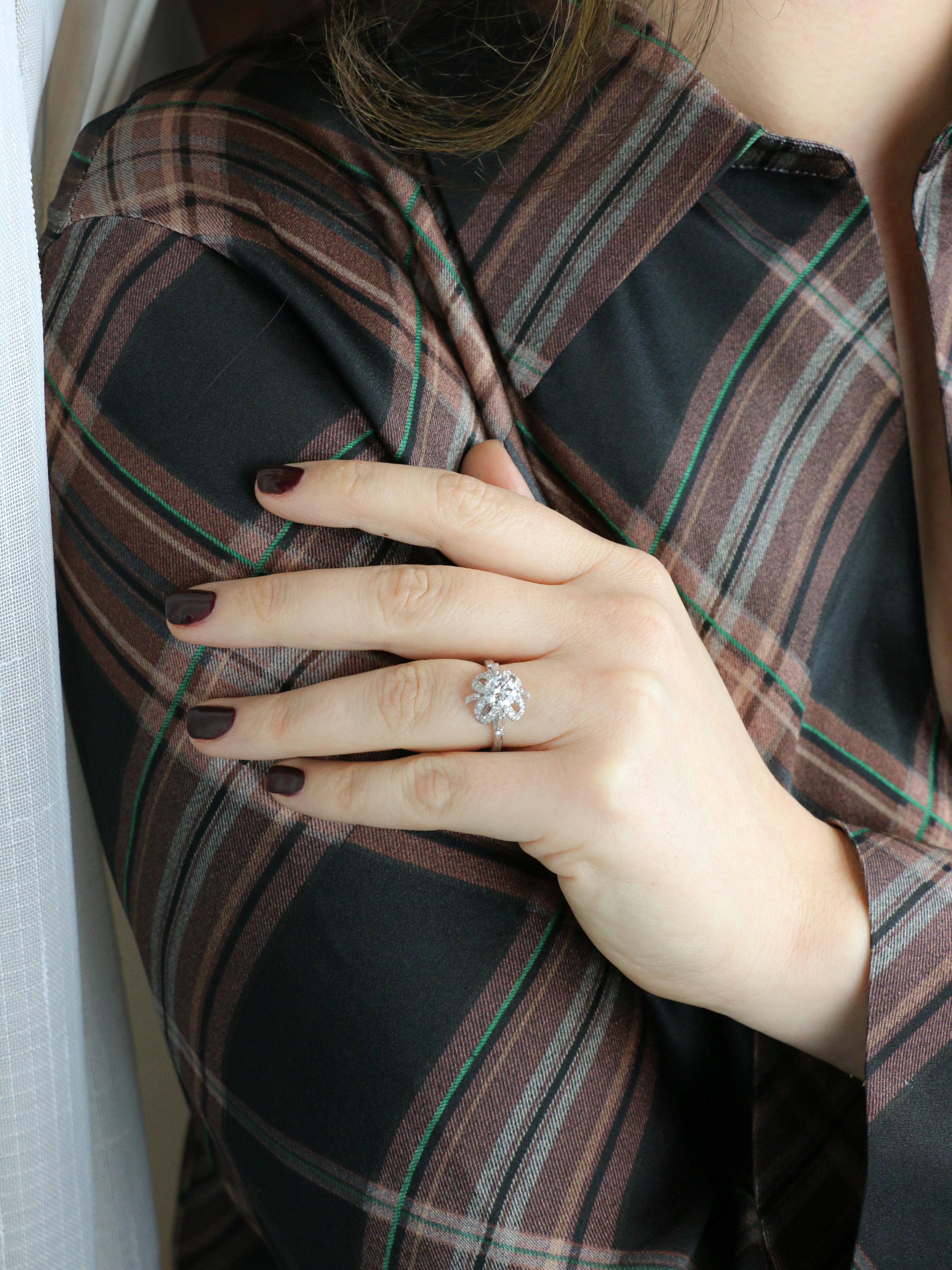 STERLE Bague solitaire platine diamant rond 1.11 carat