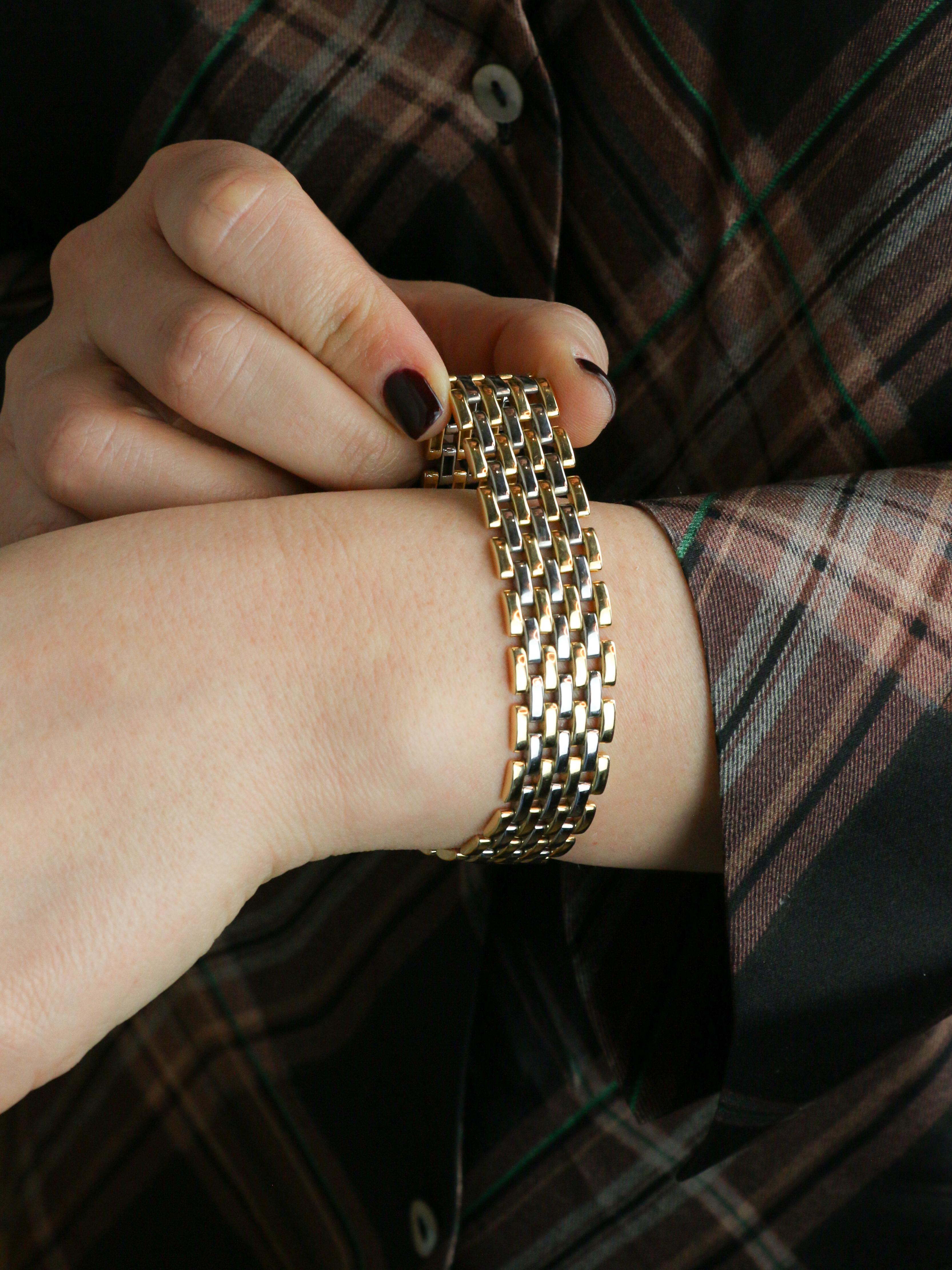 CARTIER Bracelet maillons panthère or jaune acier
