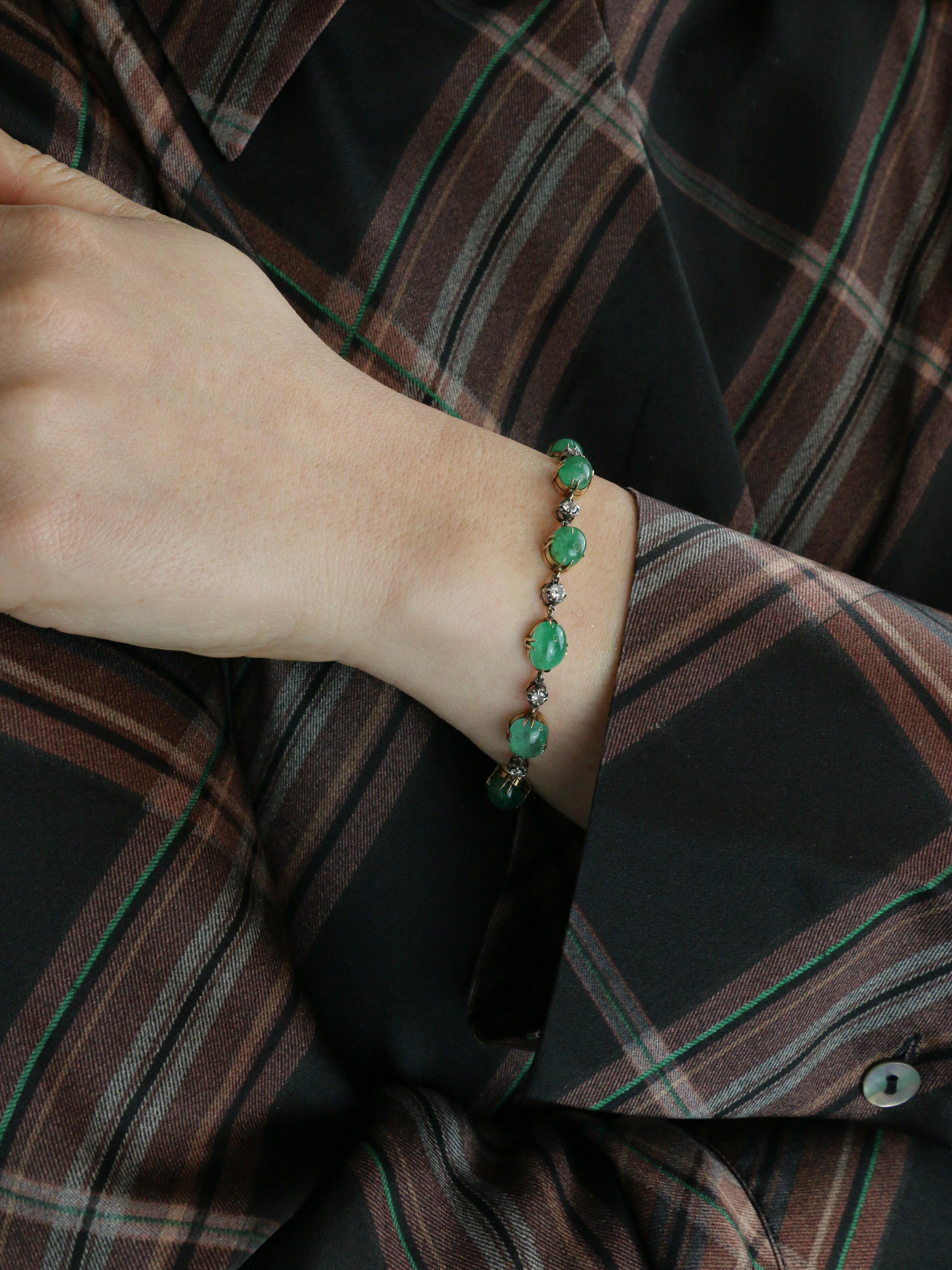 Bracelet ancien cabochons d'émeraudes or jaune diamants
