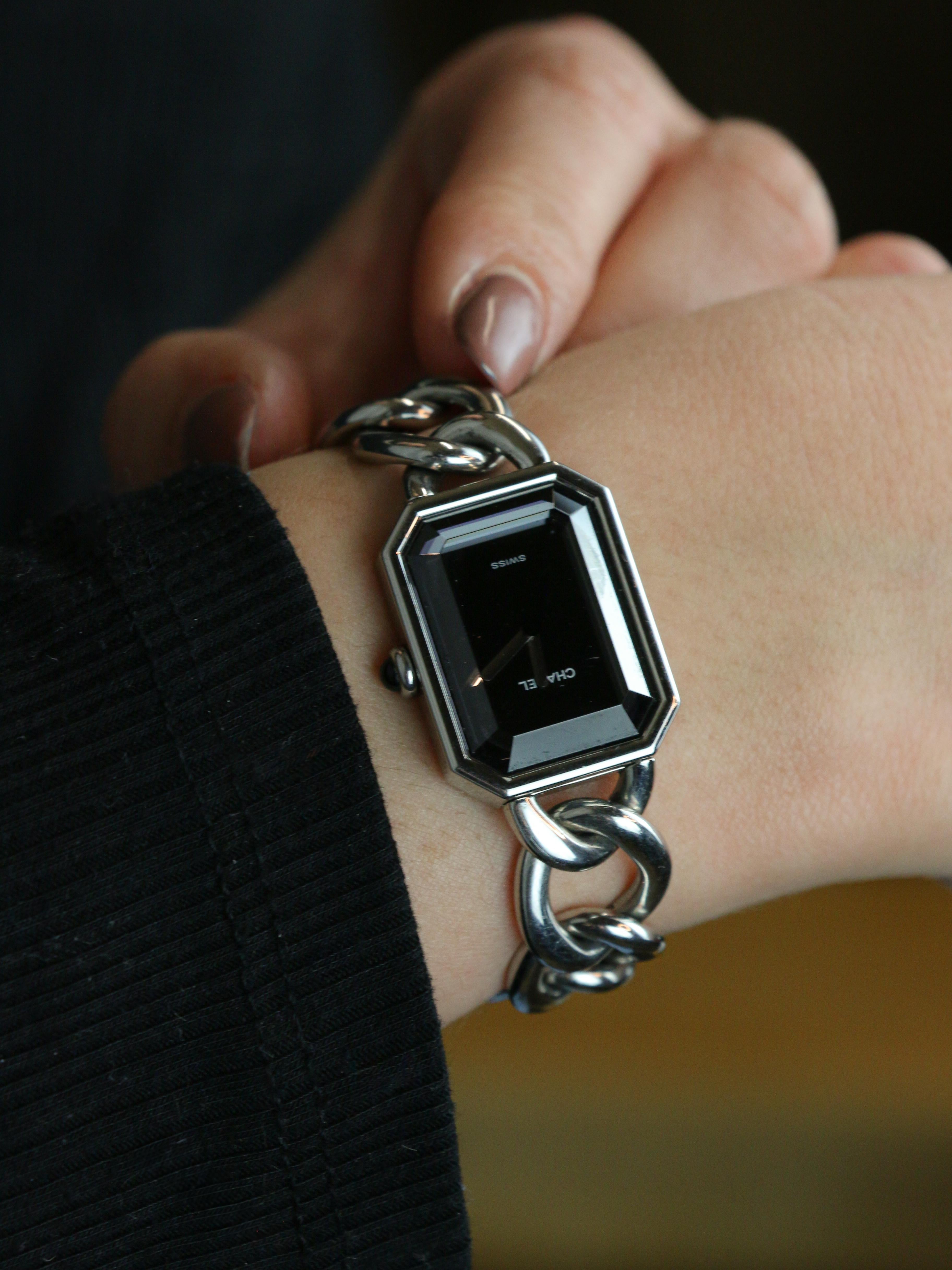 CHANEL Montre Première acier