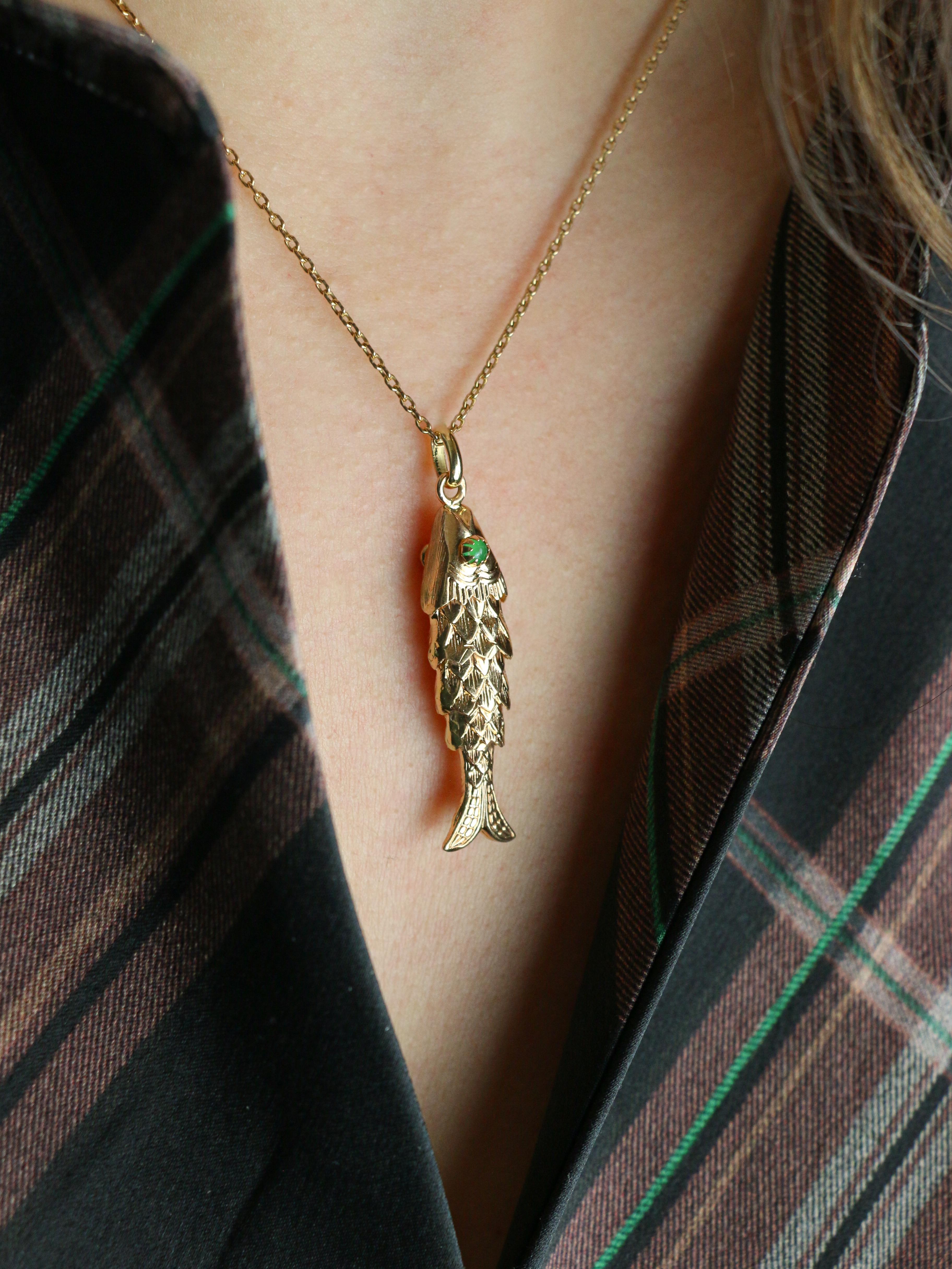 Pendentif charms vintage poisson articulé or jaune chrysoprase