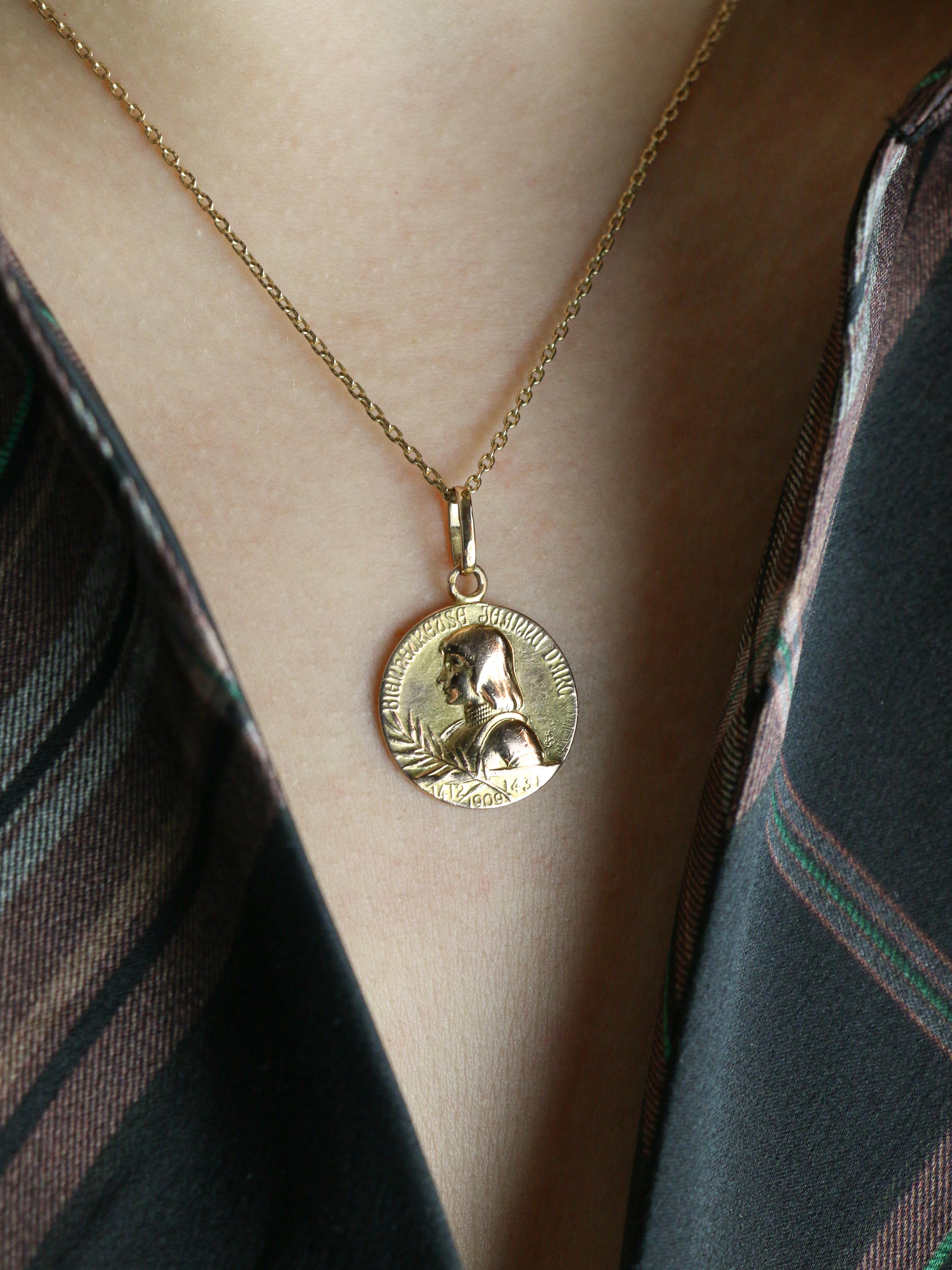 Médaille bienheureuse Jeanne d'Arc or jaune