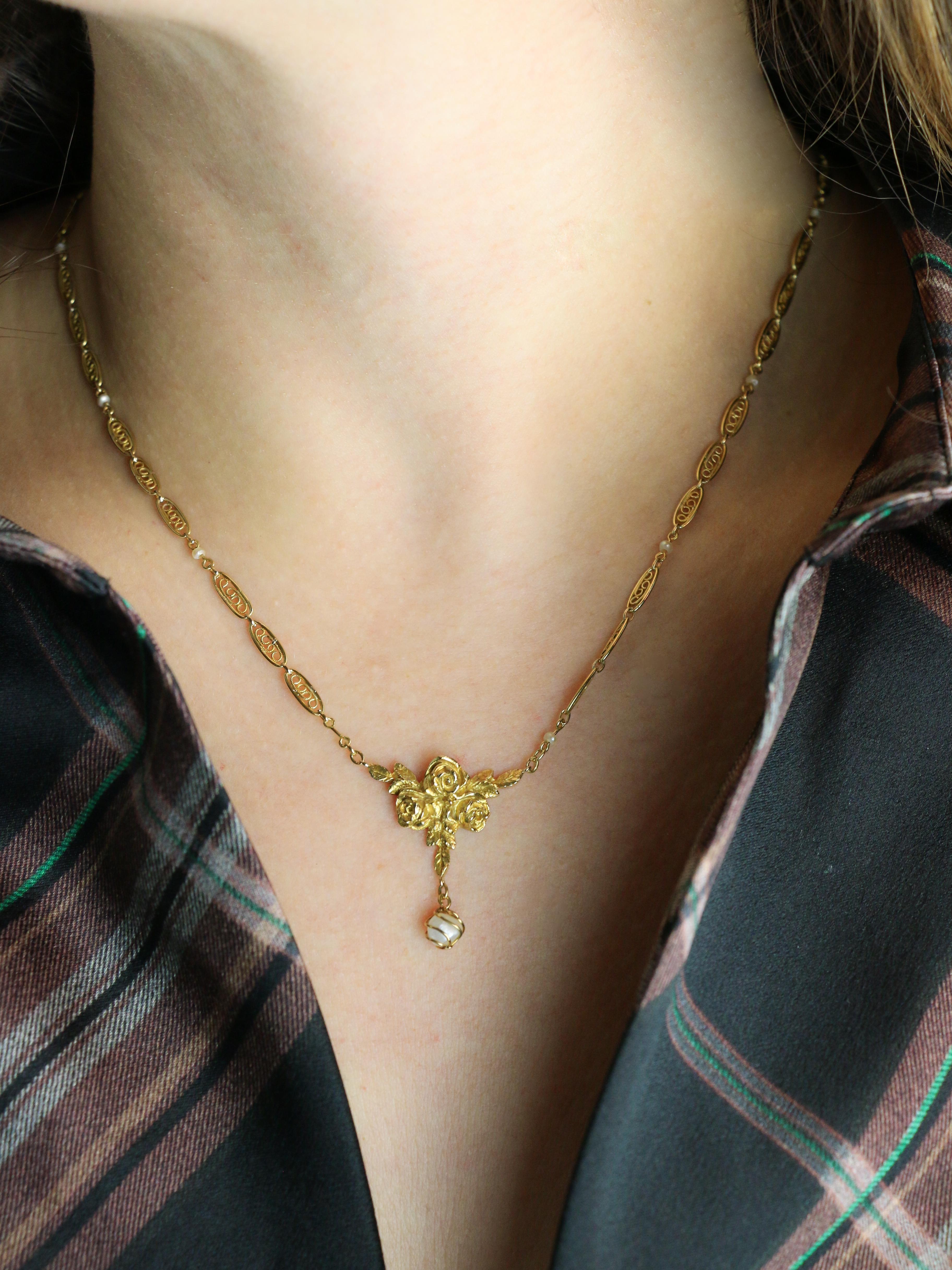 Collier Art Nouveau maille filigrane or jaune perles fines