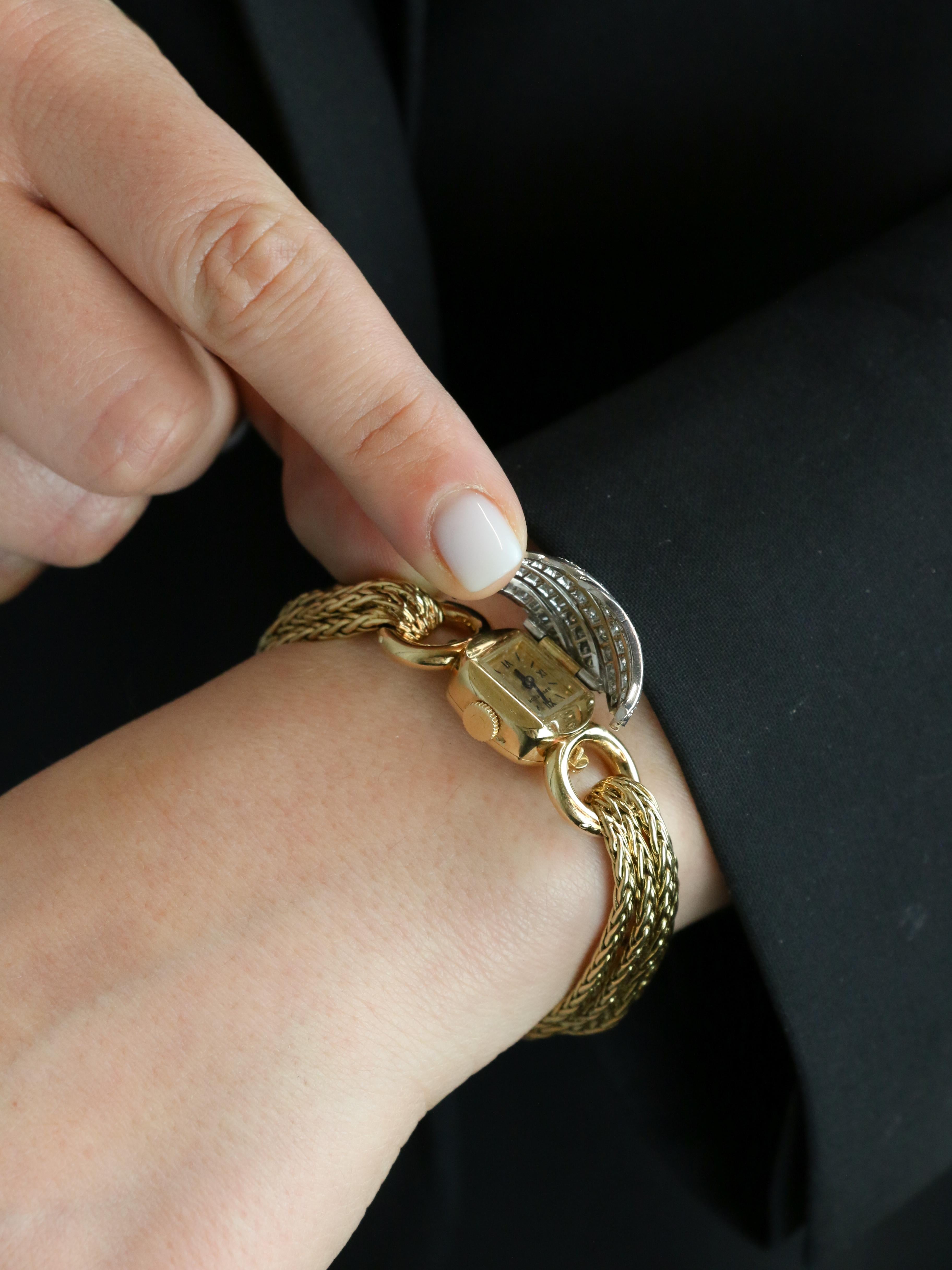 BOUCHERON Montre à secrets or jaune diamants