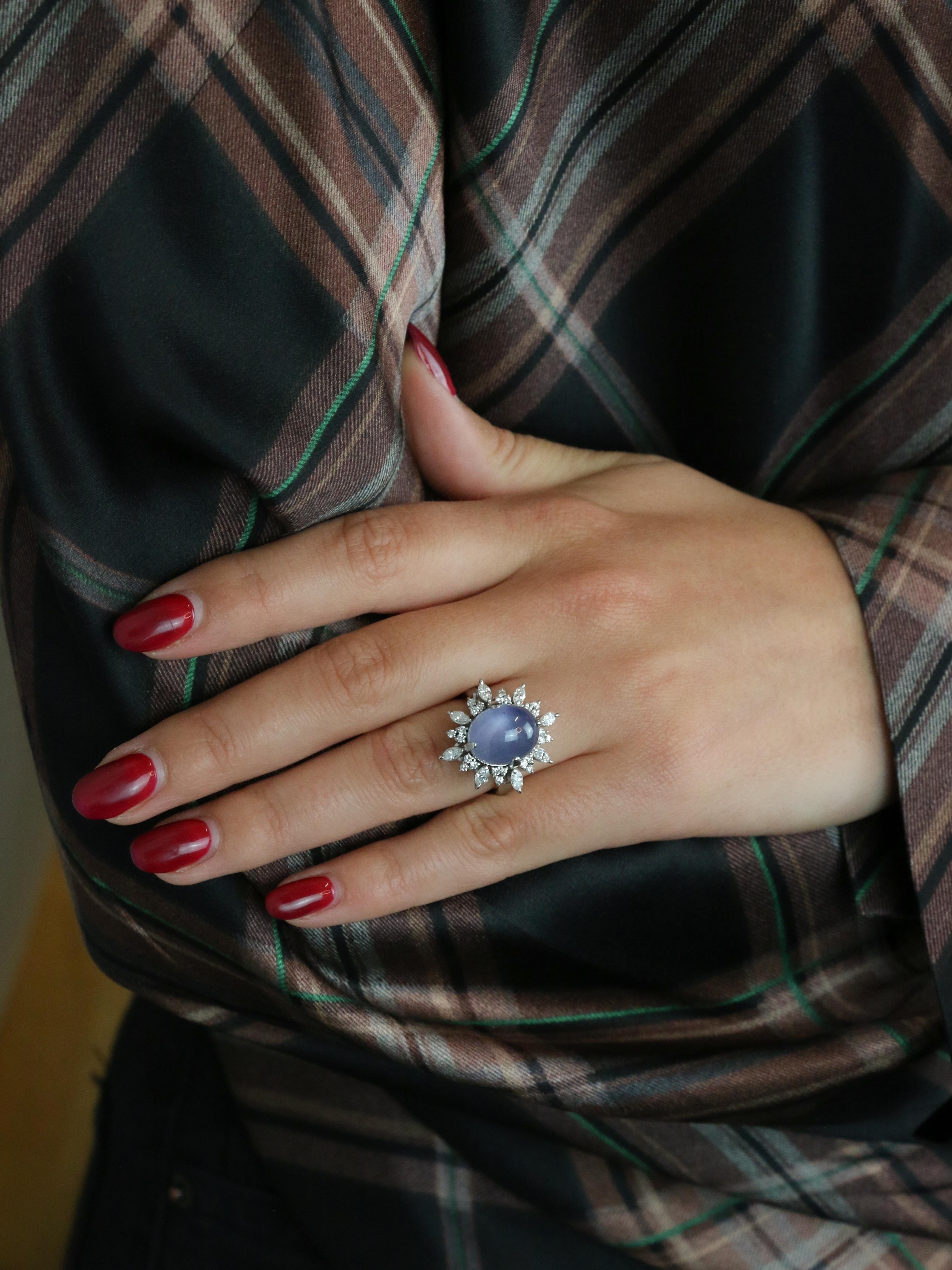 Bague marguerite diamants cabochon de saphir étoilé Ceylan 12,34 carats