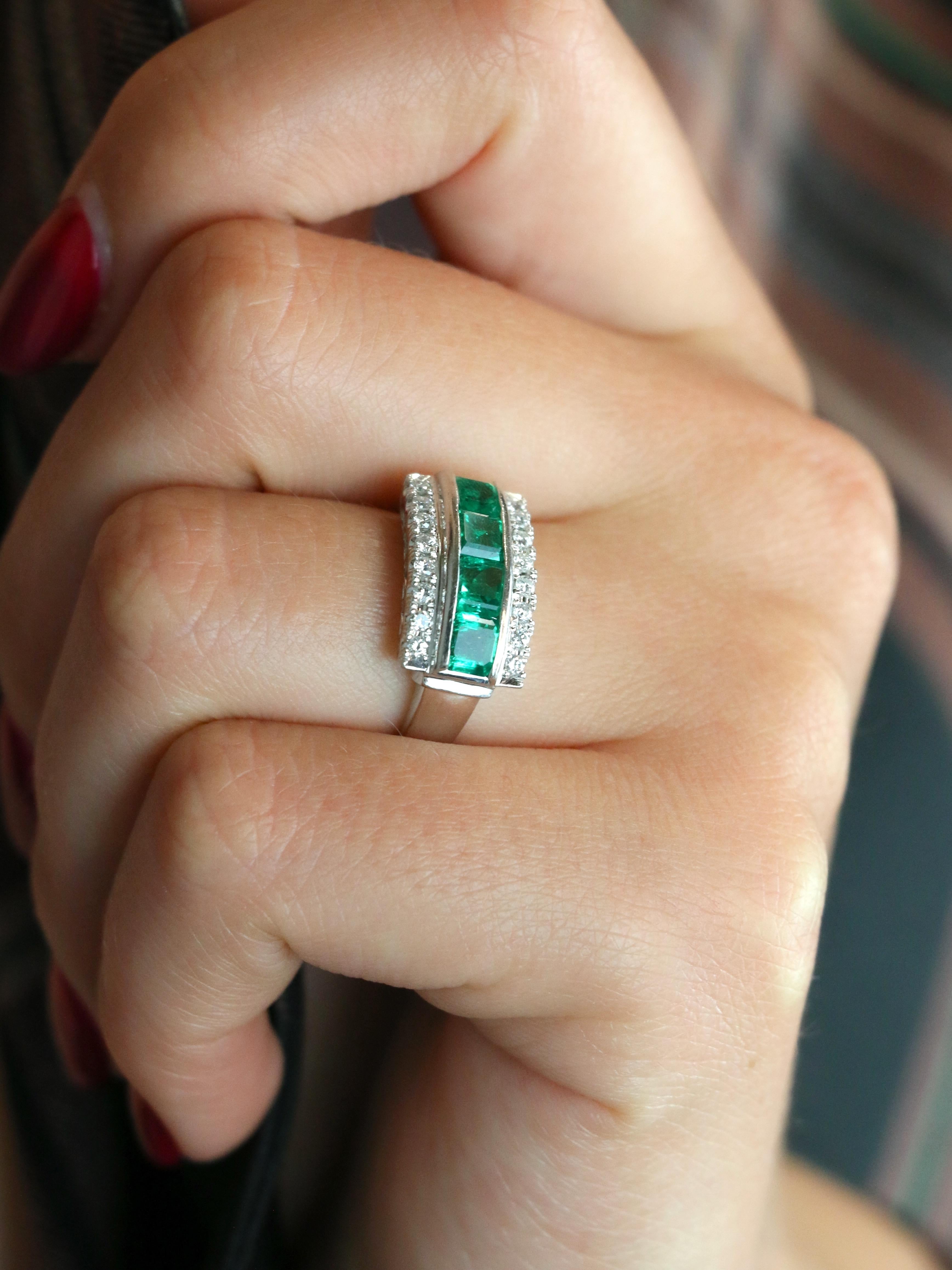 Bague vintage émeraudes diamants