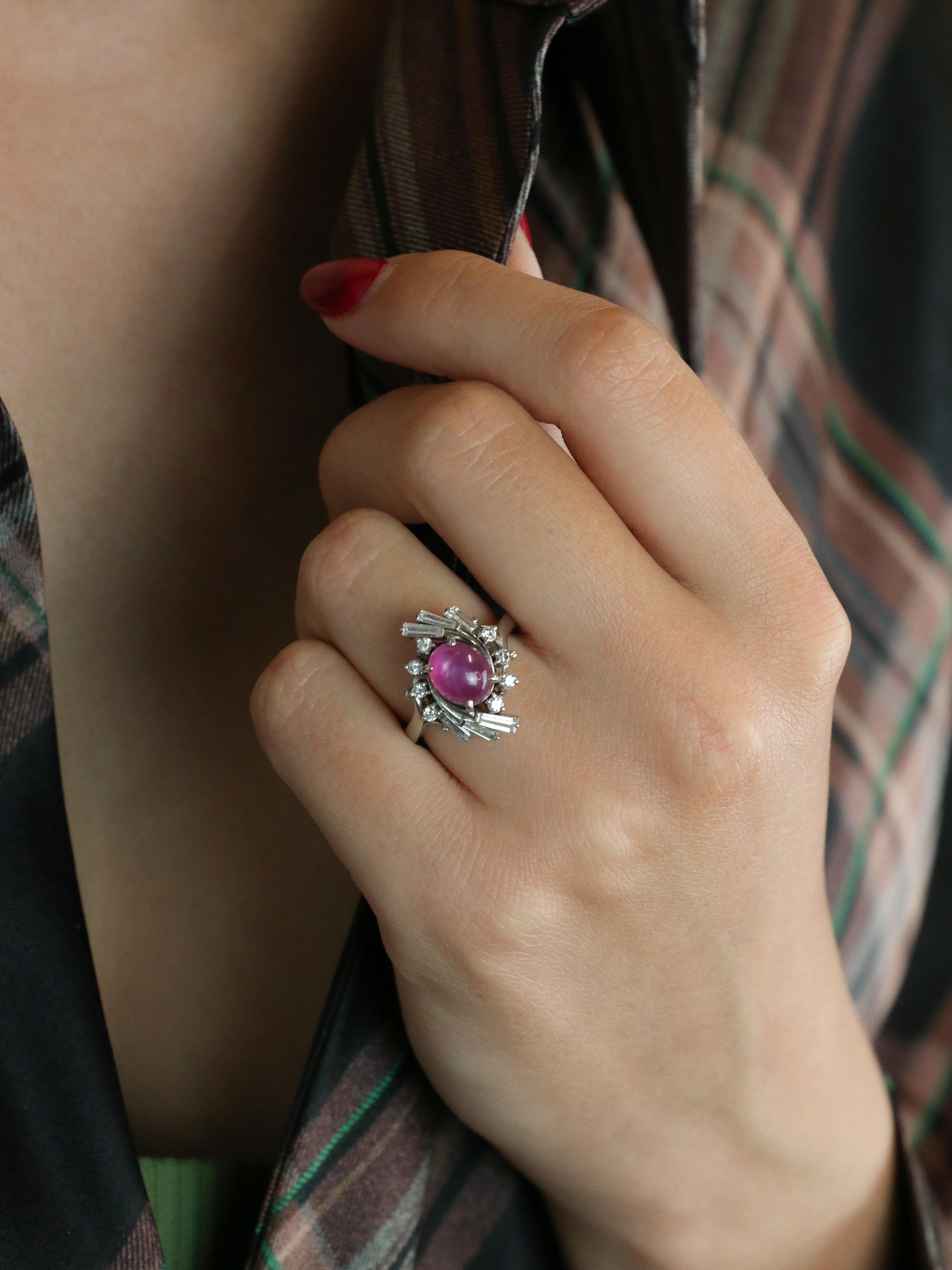 Bague marguerite rubis étoilé diamants