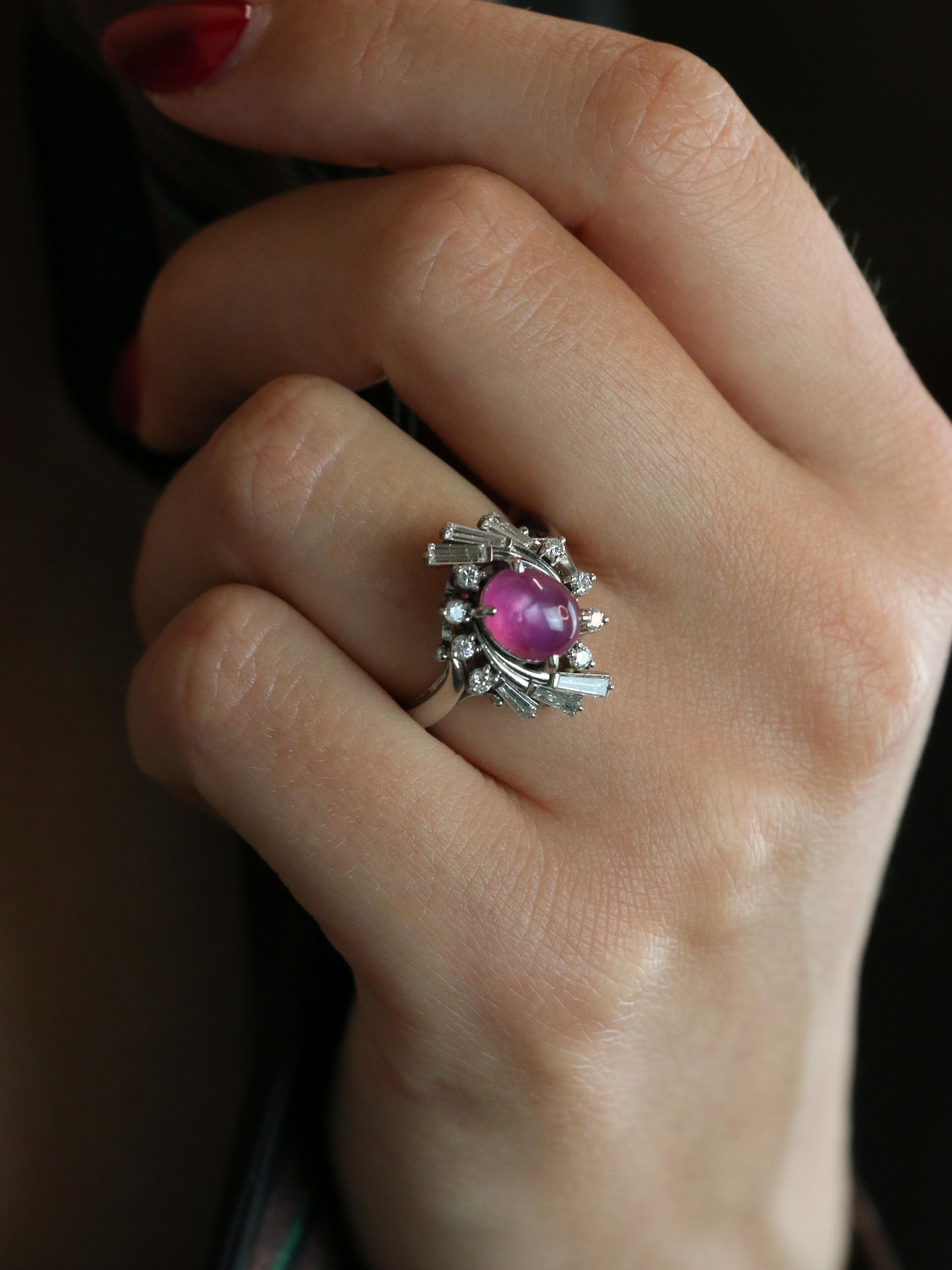 Bague marguerite rubis étoilé diamants