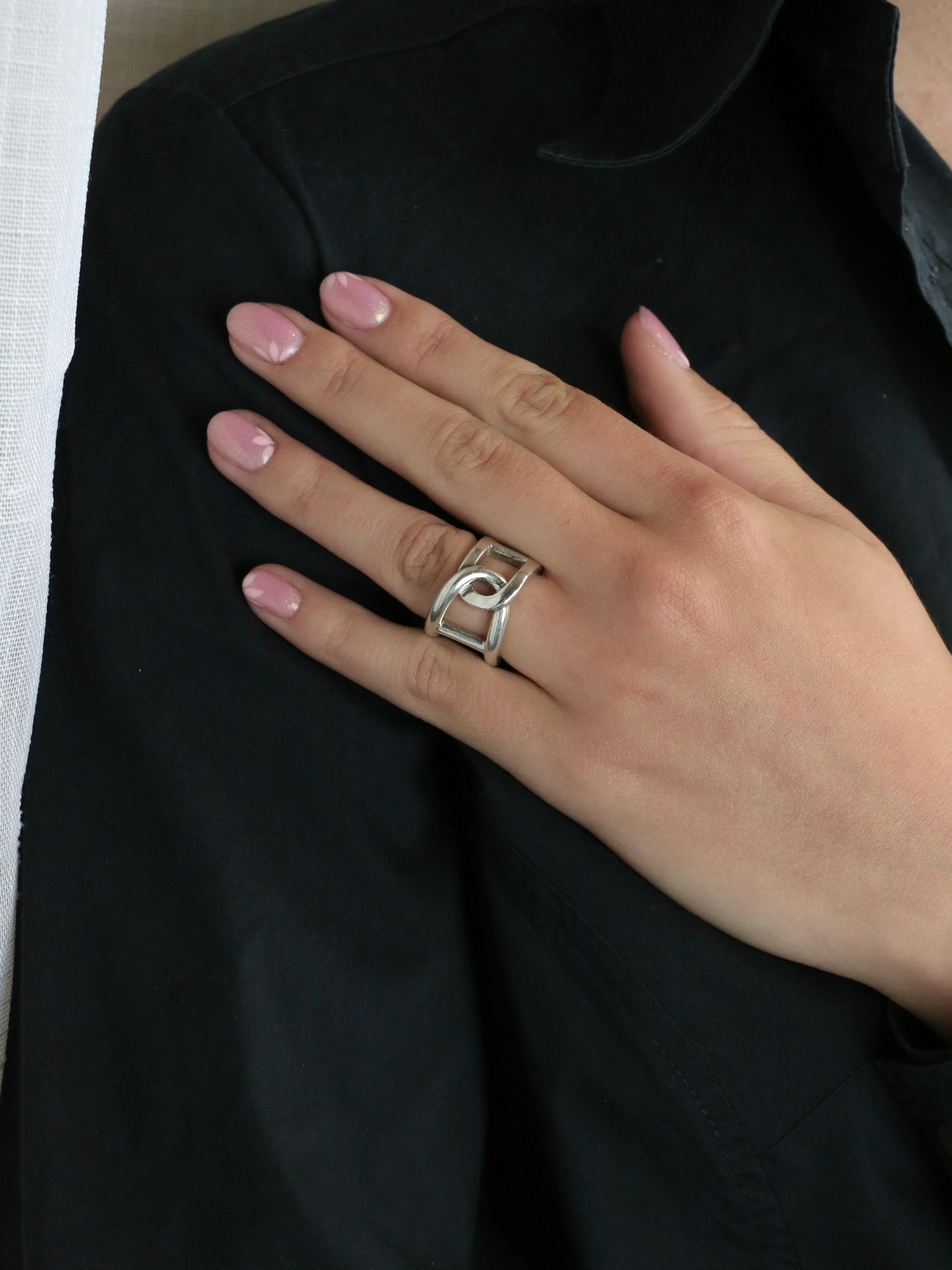 HERMES Bague vintage Cythère en argent