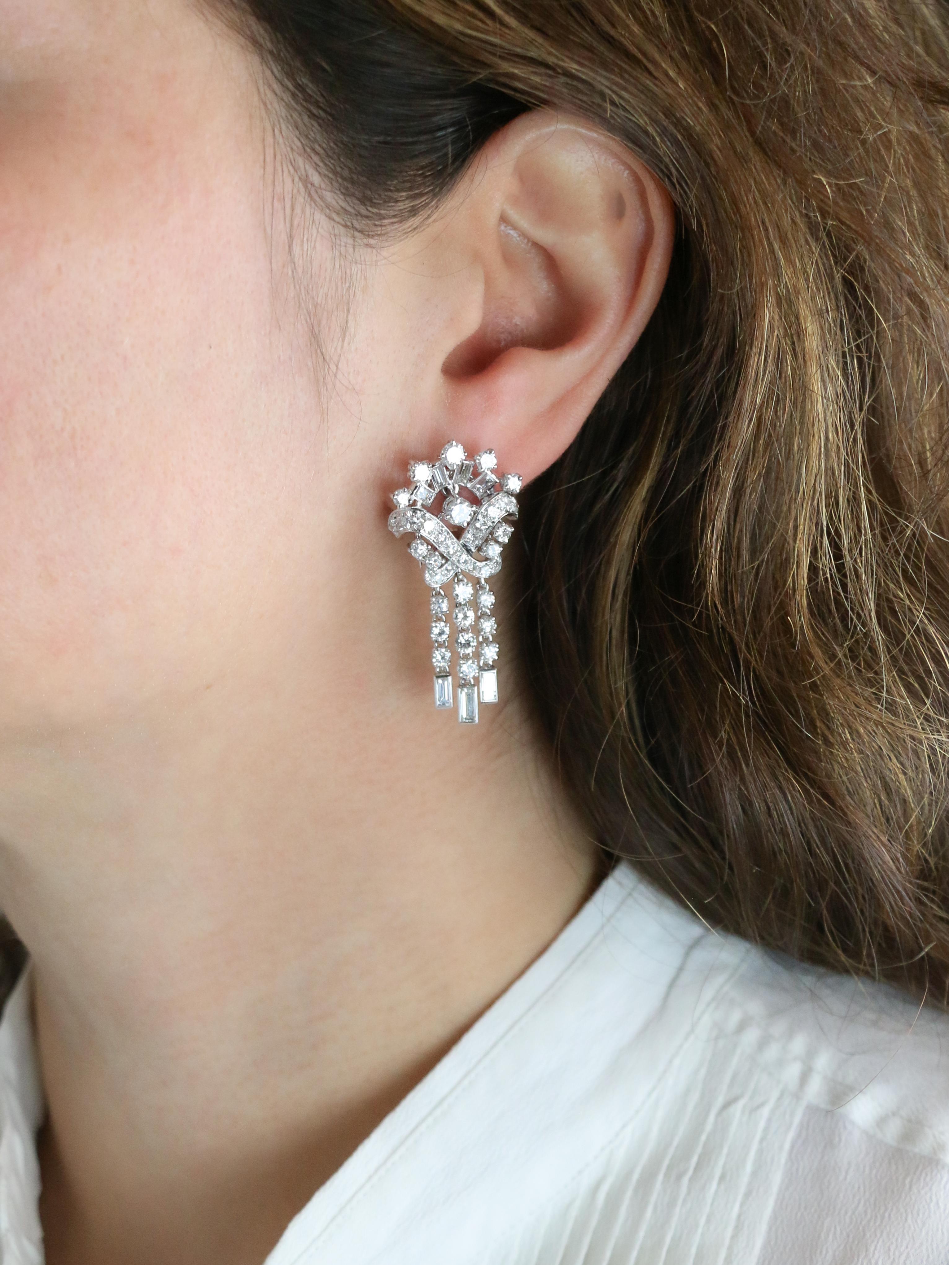 Boucles d'oreilles pendantes or blanc diamants 4,5 carats