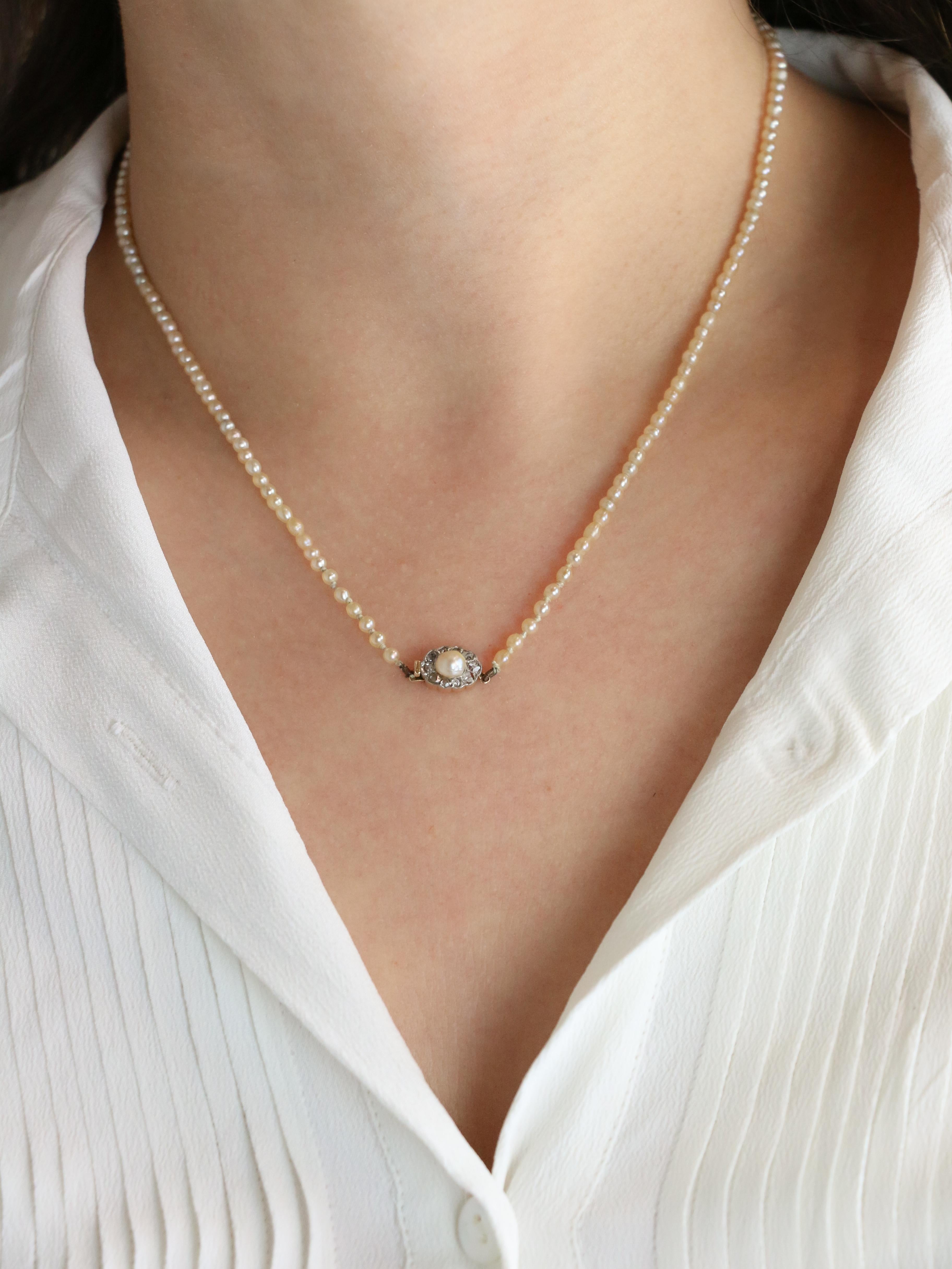 Collier de perles fines fermoir or jaune diamants taille rose