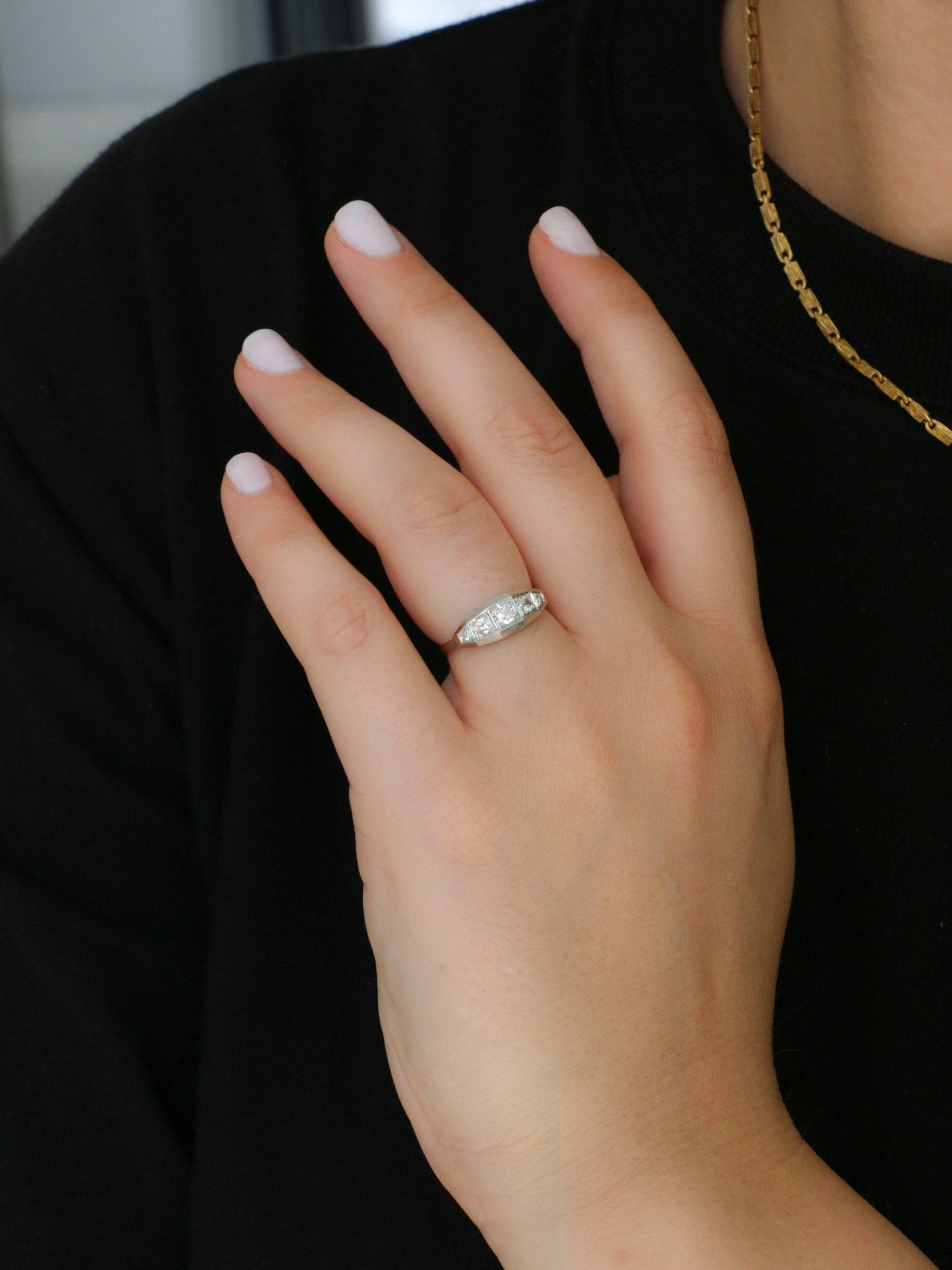 Bague Art-Déco diamants