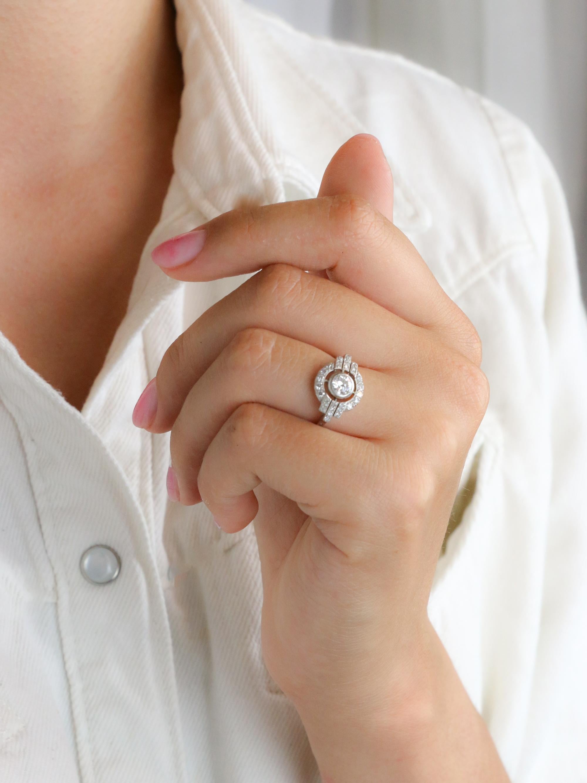 Bague Art Deco diamants platine