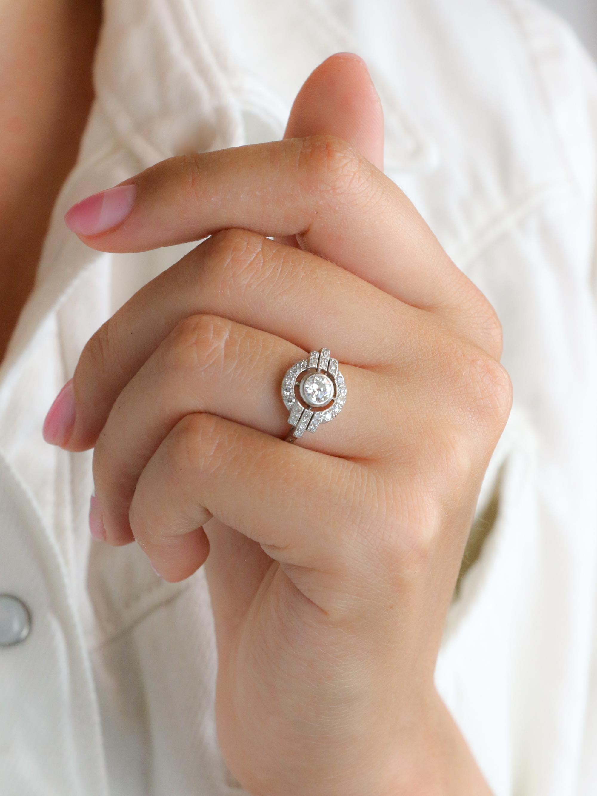 Bague Art Deco diamants platine