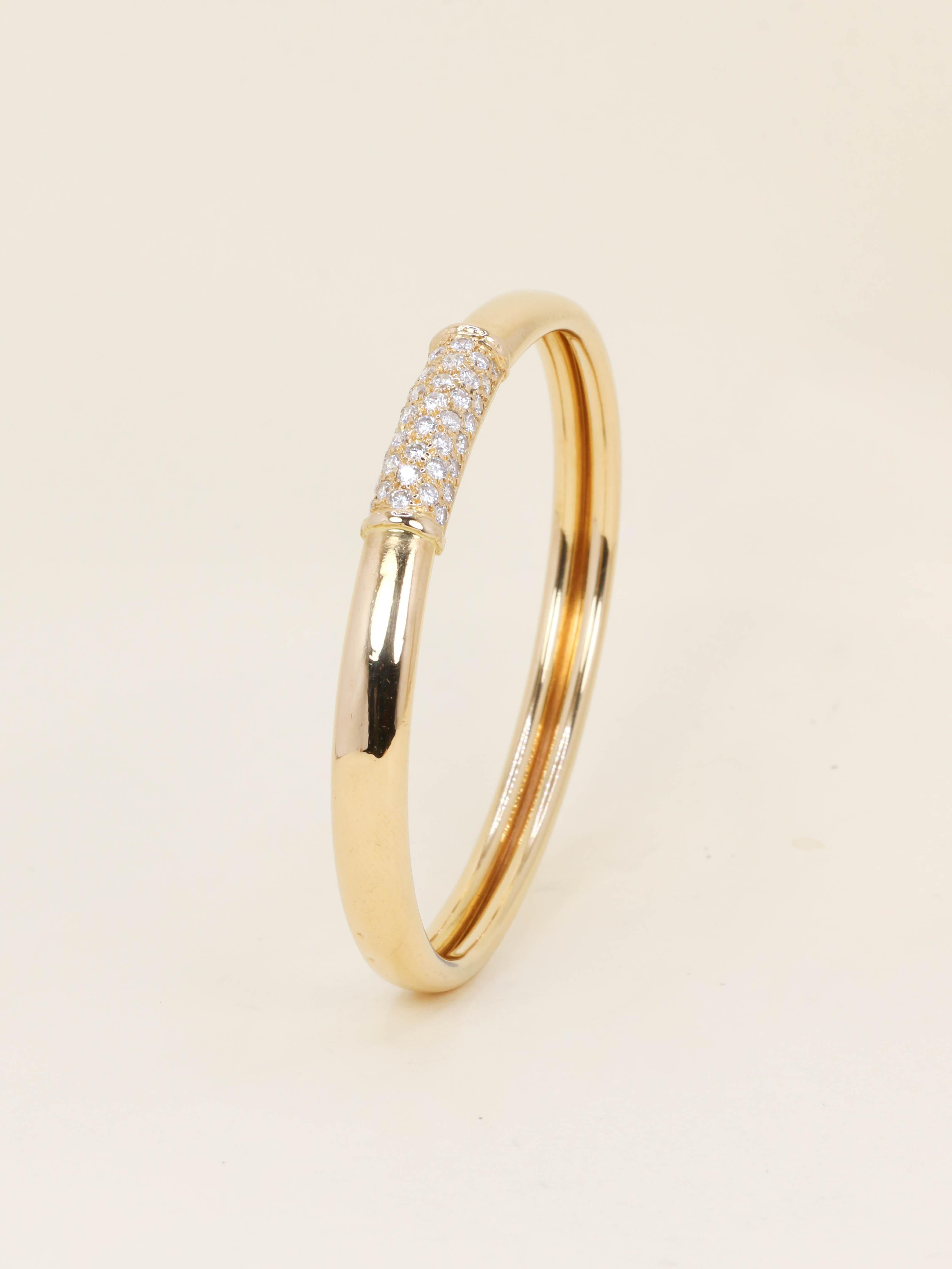 VAN CLEEF & ARPELS Bracelet jonc Philippine or jaune diamants