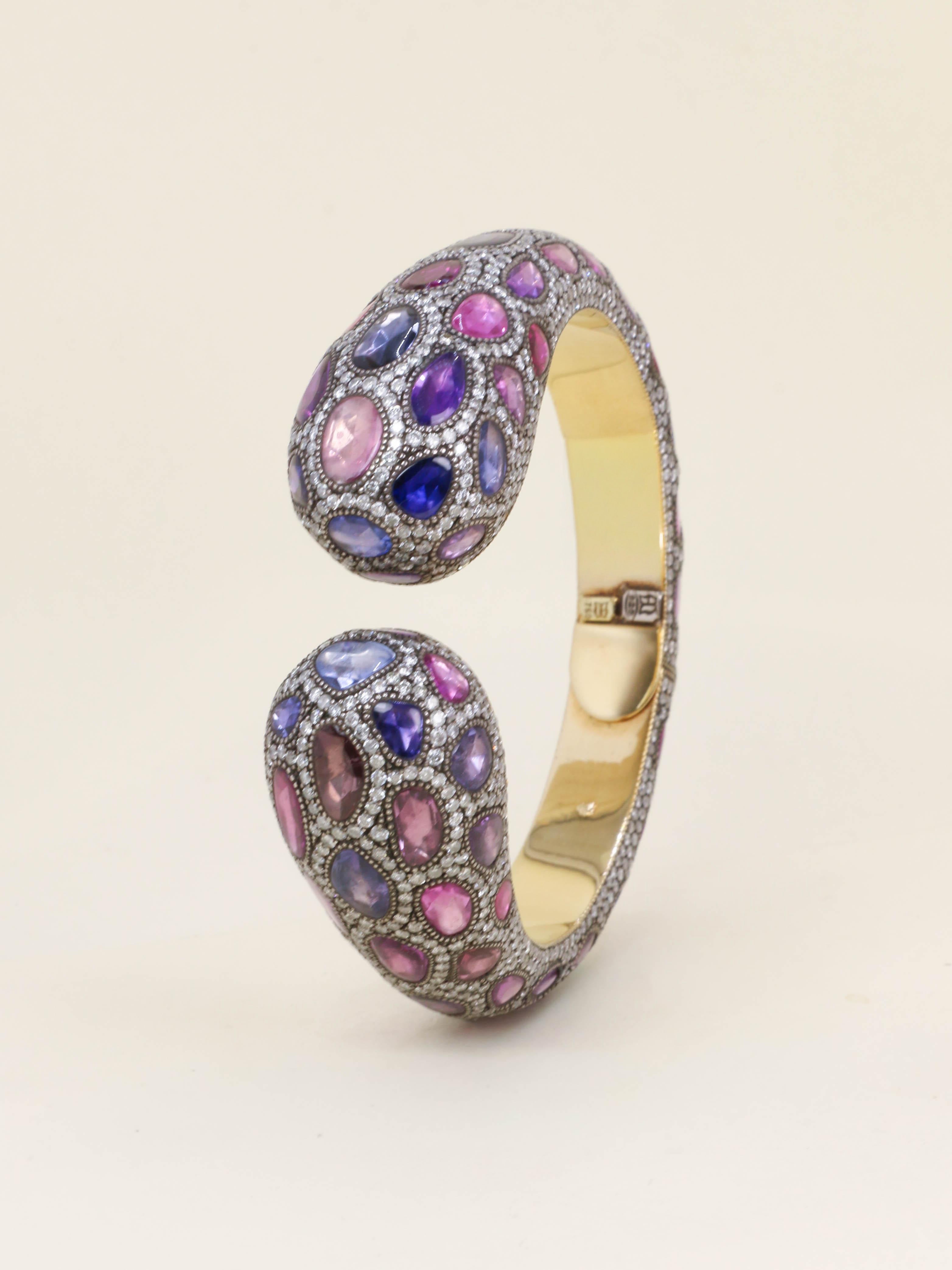 ANDRE MARCHA Bracelet jonc saphirs diamants