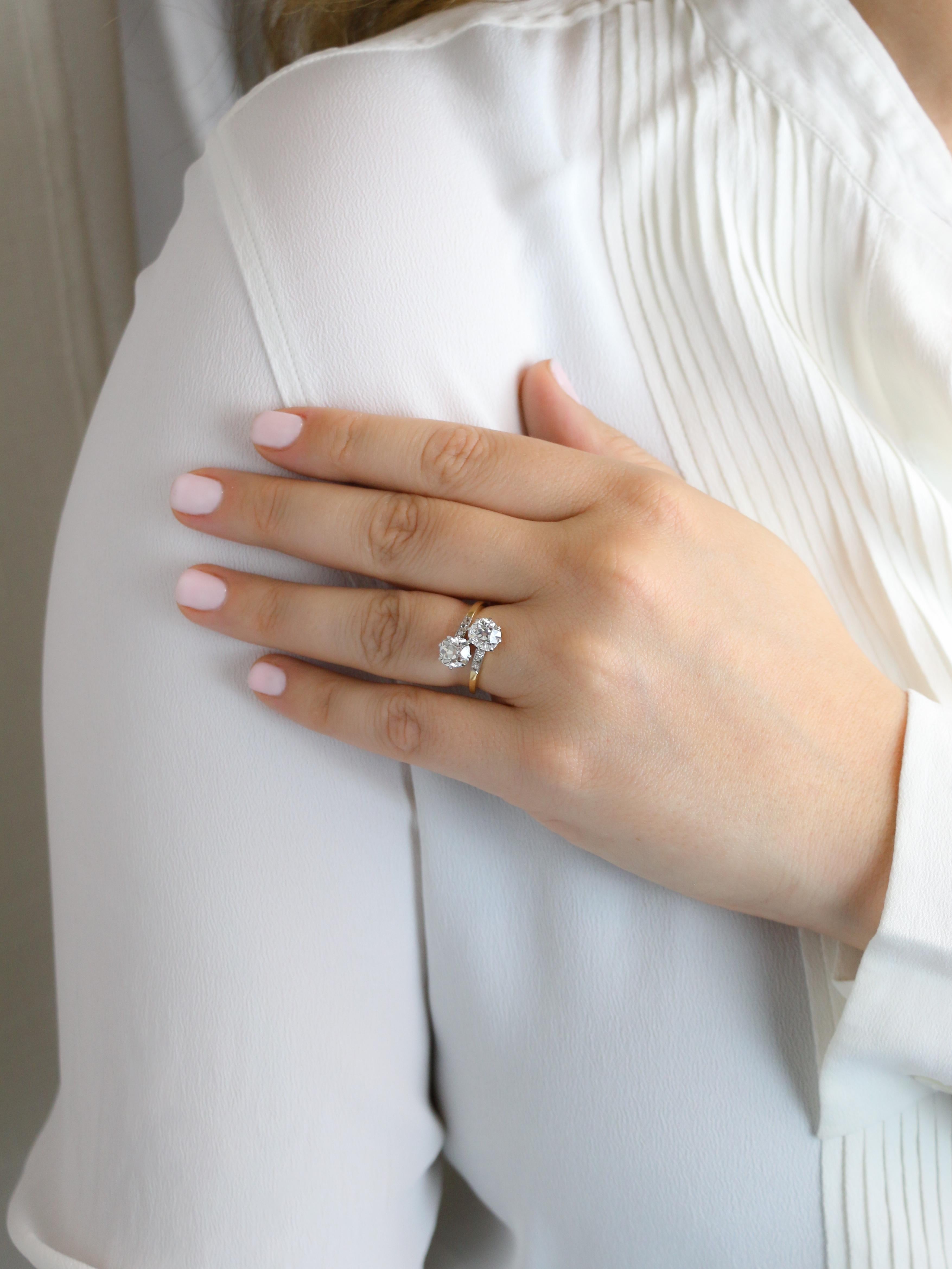 Bague ancienne toi et moi diamants taille ancienne 2,60 carats