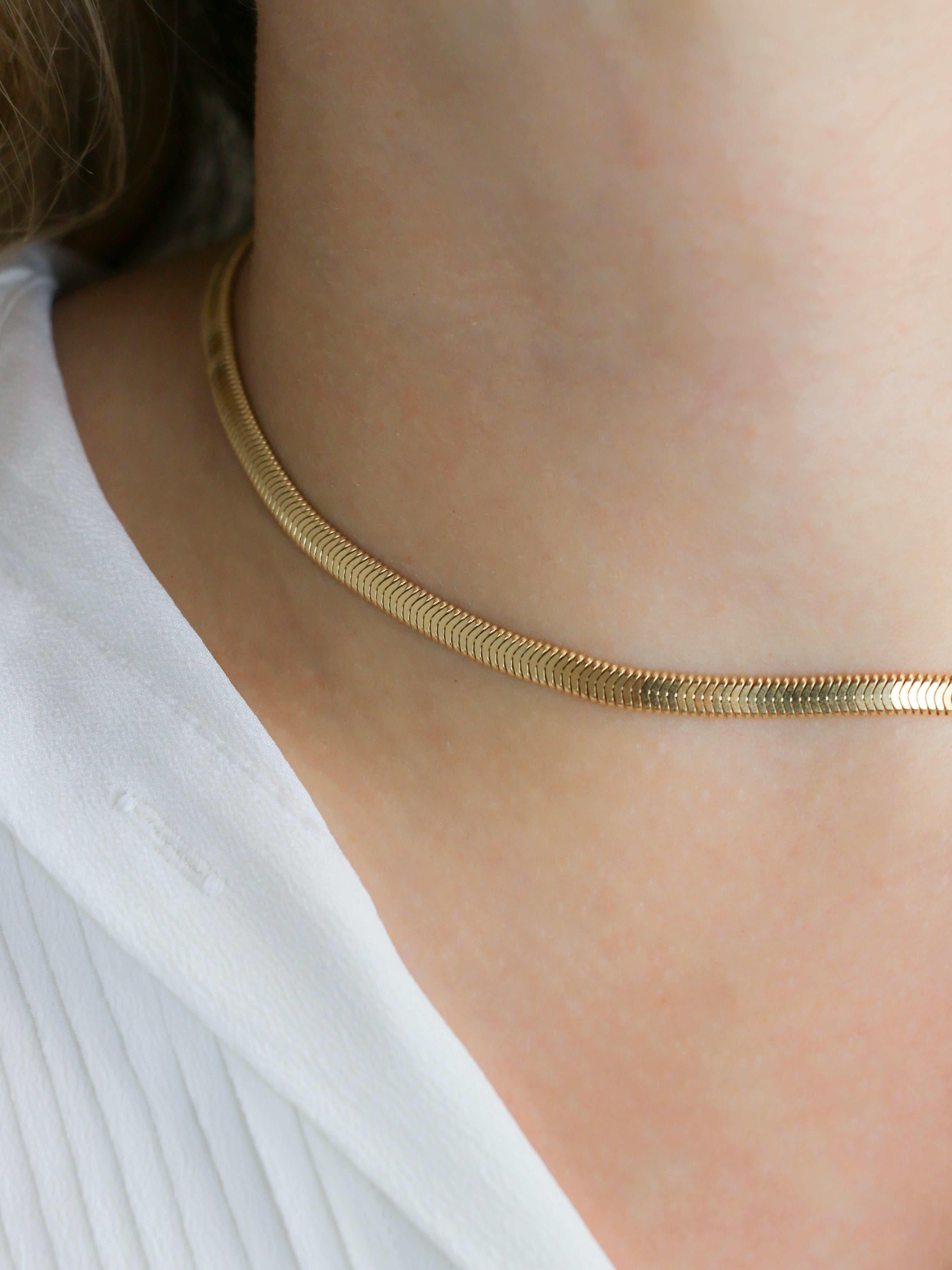 Collier chaine vintage or jaune maille plate