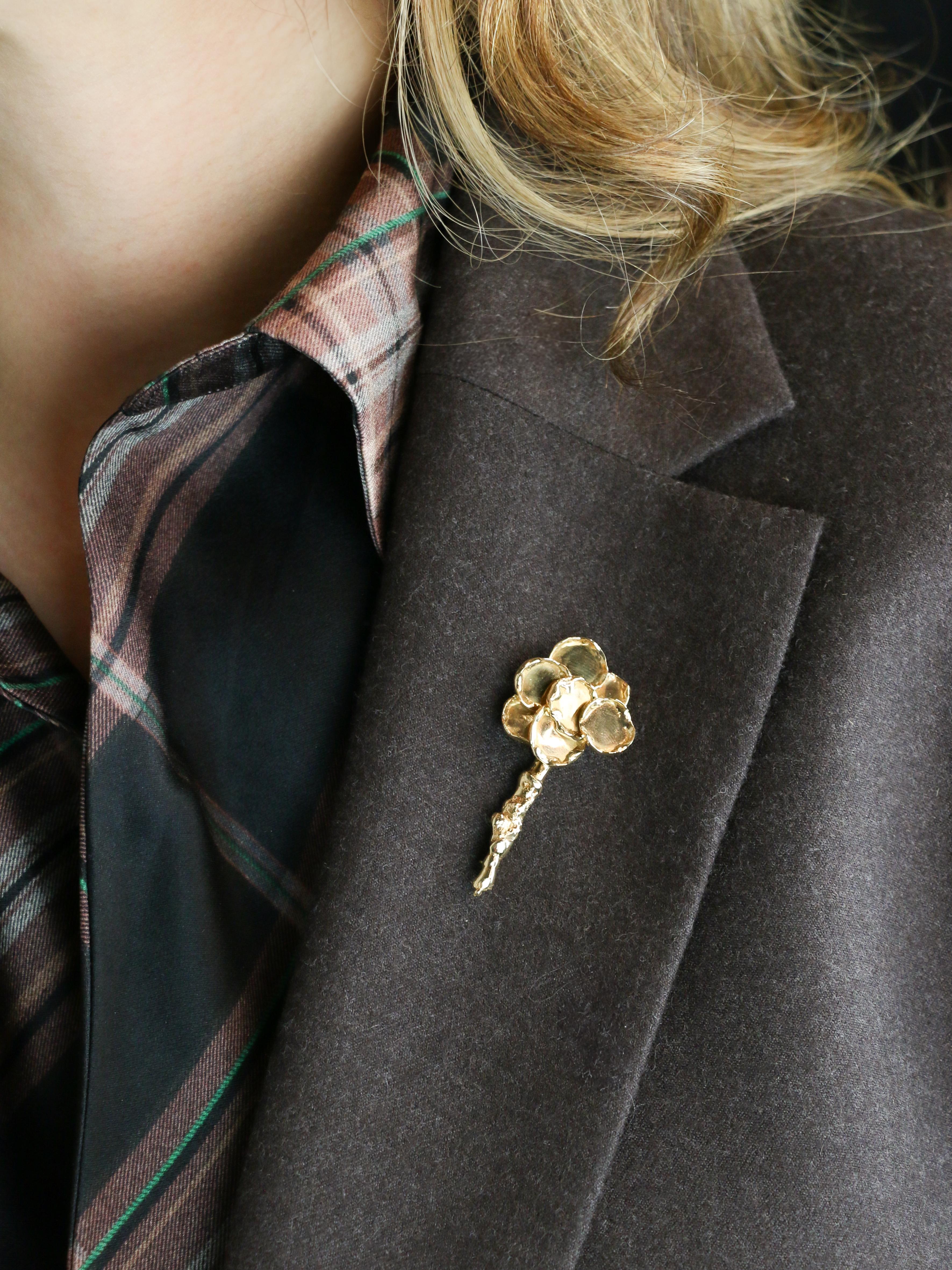 CHAUMET Broche bouquet de fleurs or jaune