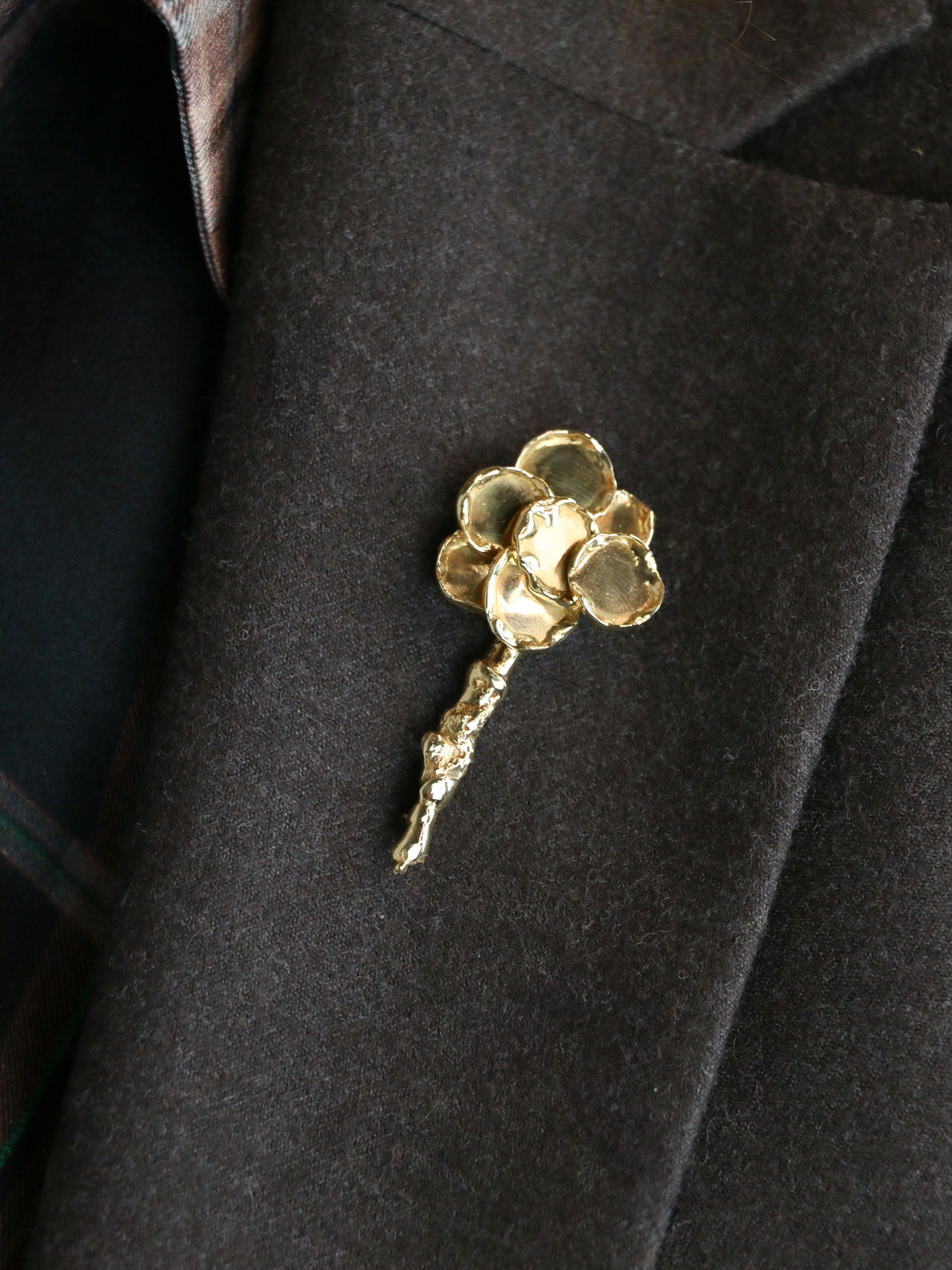 CHAUMET Broche bouquet de fleurs or jaune